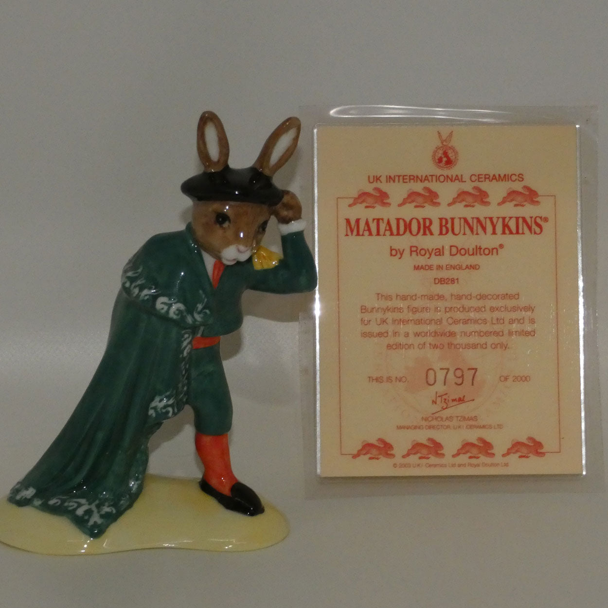 db281-royal-doulton-bunnykins-matador