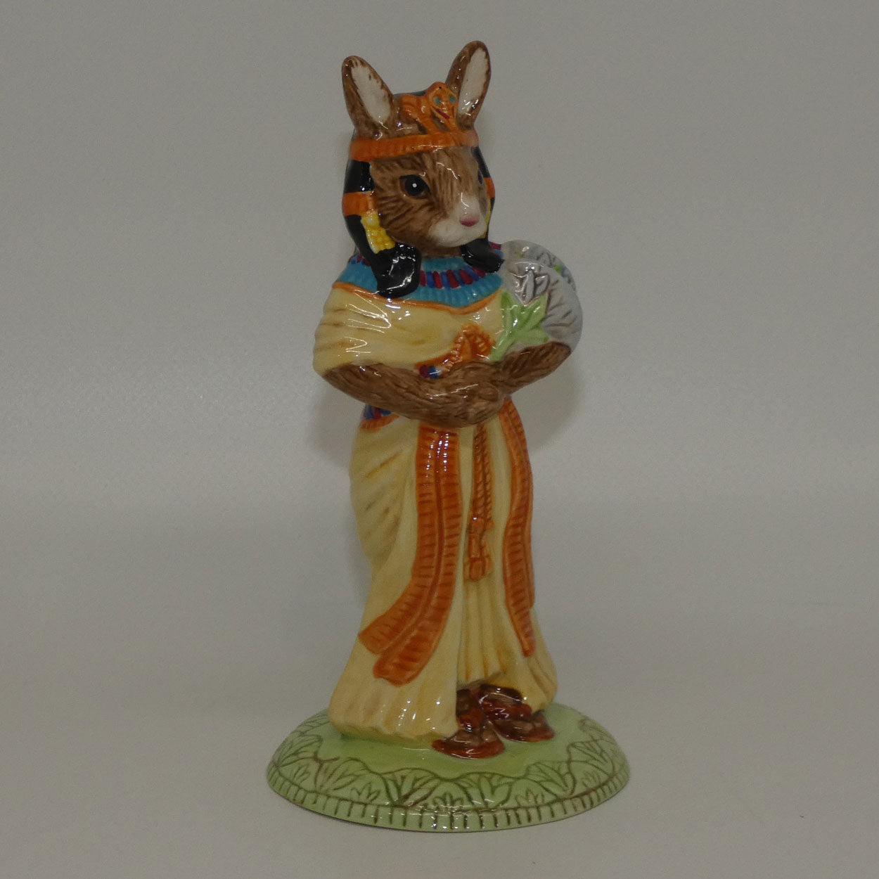 db295-royal-doulton-bunnykins-ankhesenamun