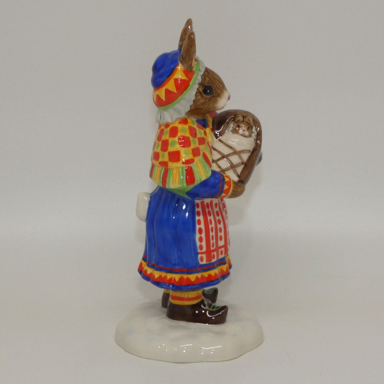 db298-royal-doulton-bunnykins-summer-lapland
