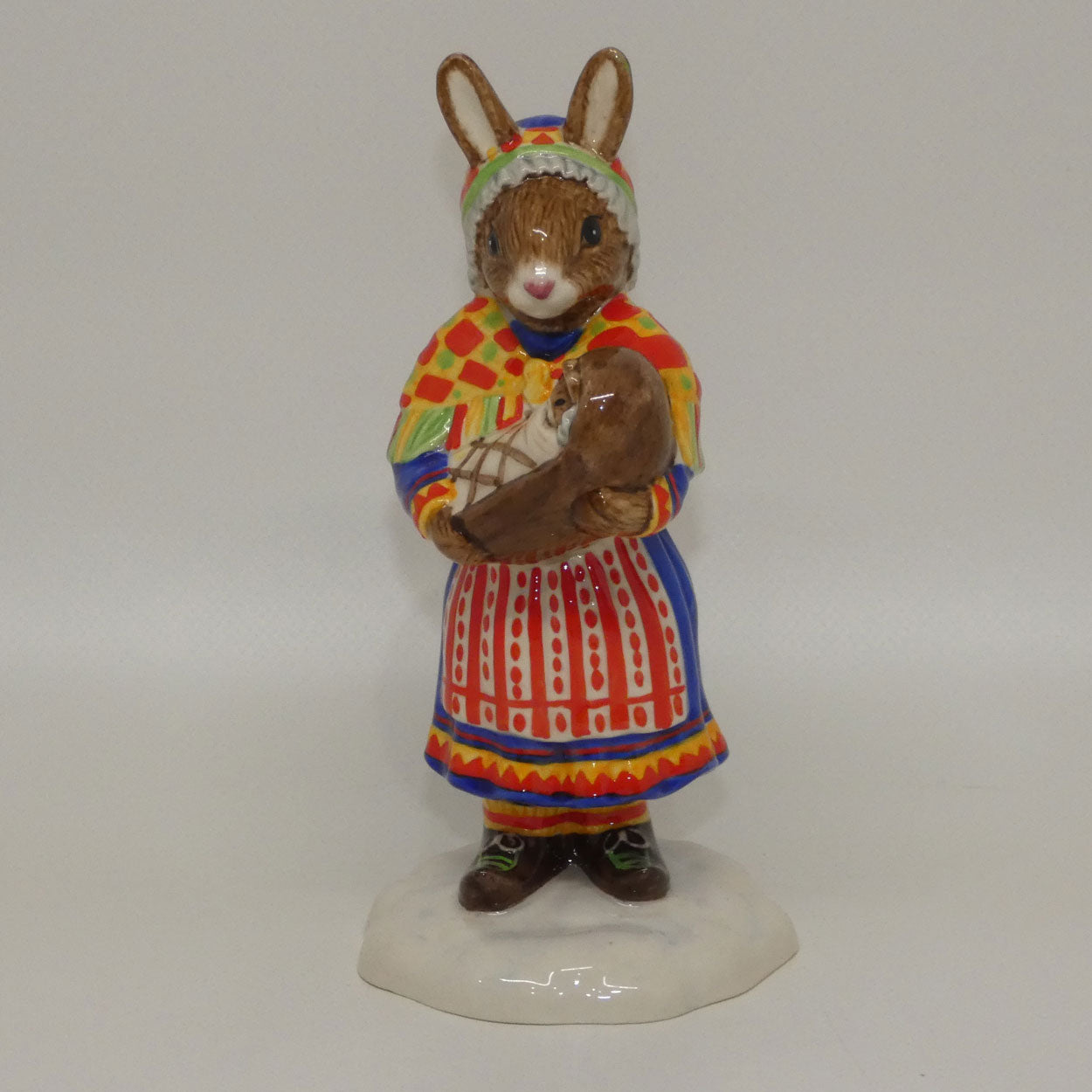 db298-royal-doulton-bunnykins-summer-lapland