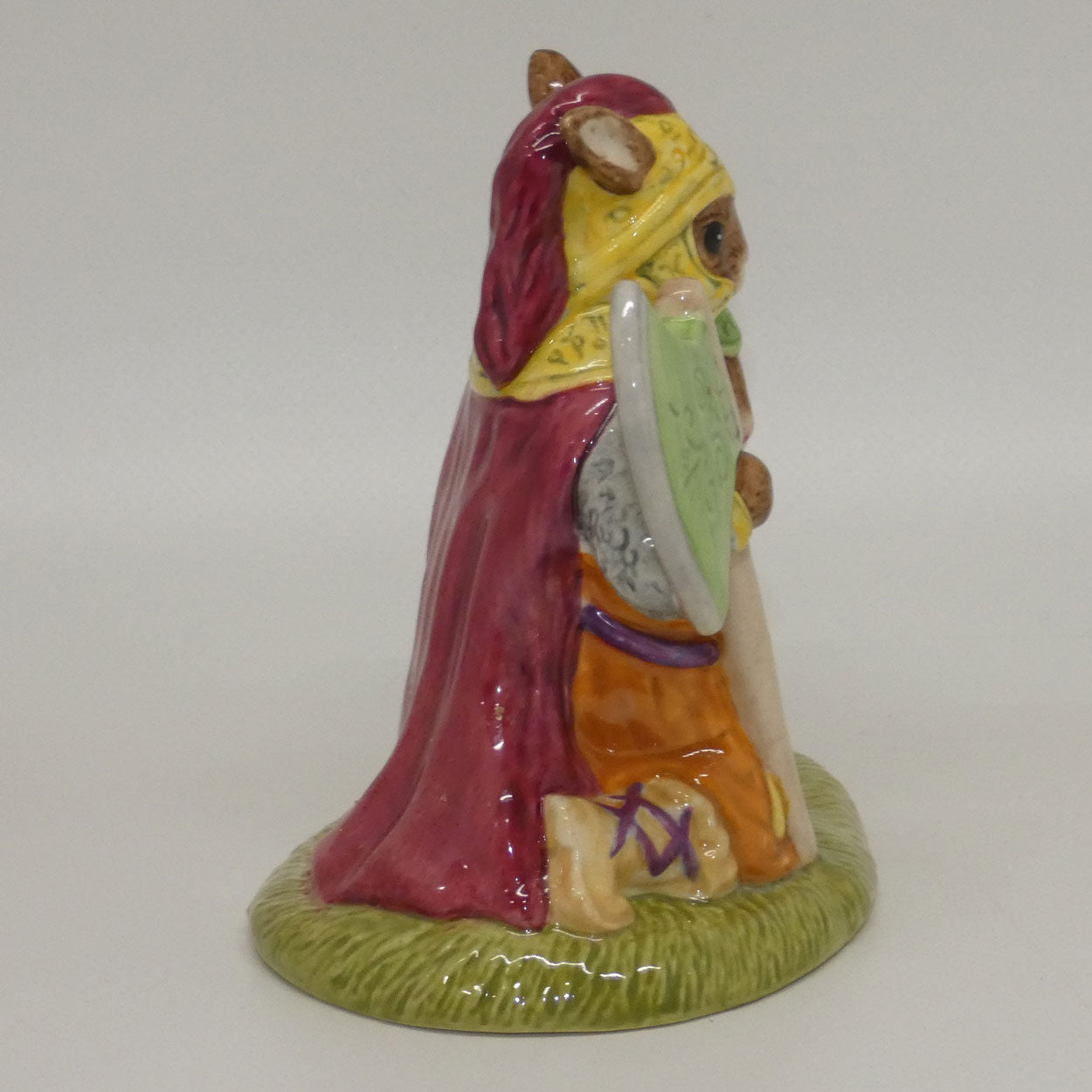 db300-royal-doulton-bunnykins-sir-gawain
