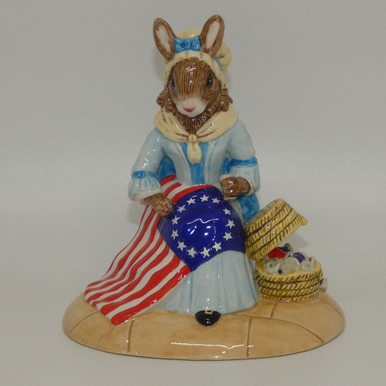 db313-royal-doulton-bunnykins-betsy-ross