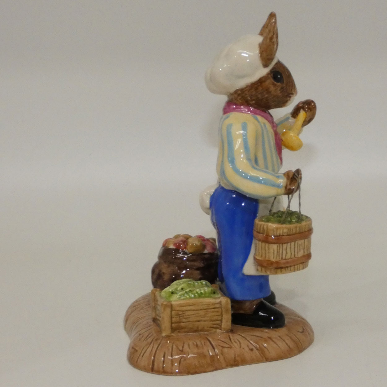 db325-royal-doulton-bunnykins-ships-cook-shipmates