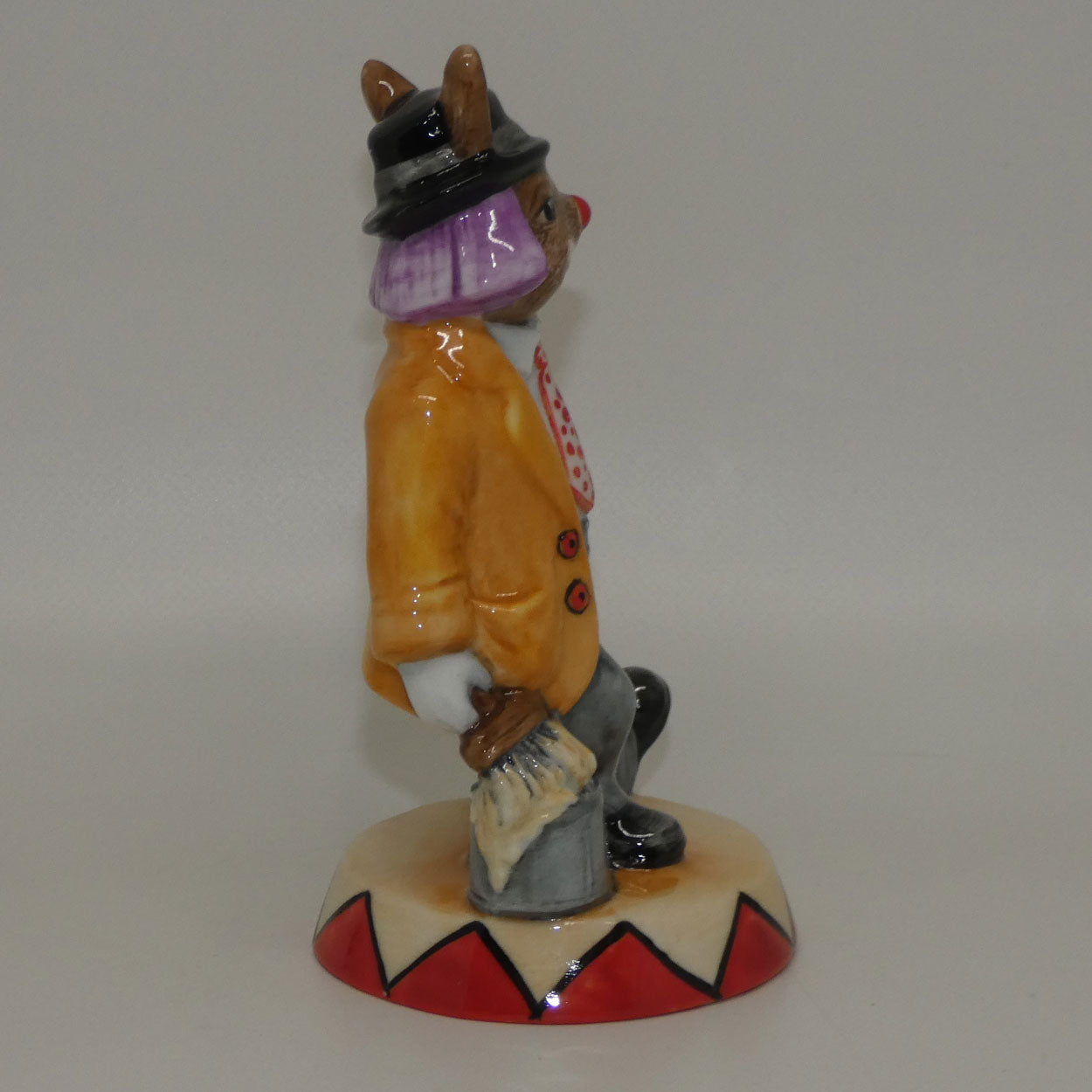 db468-royal-doulton-bunnykins-slapdash