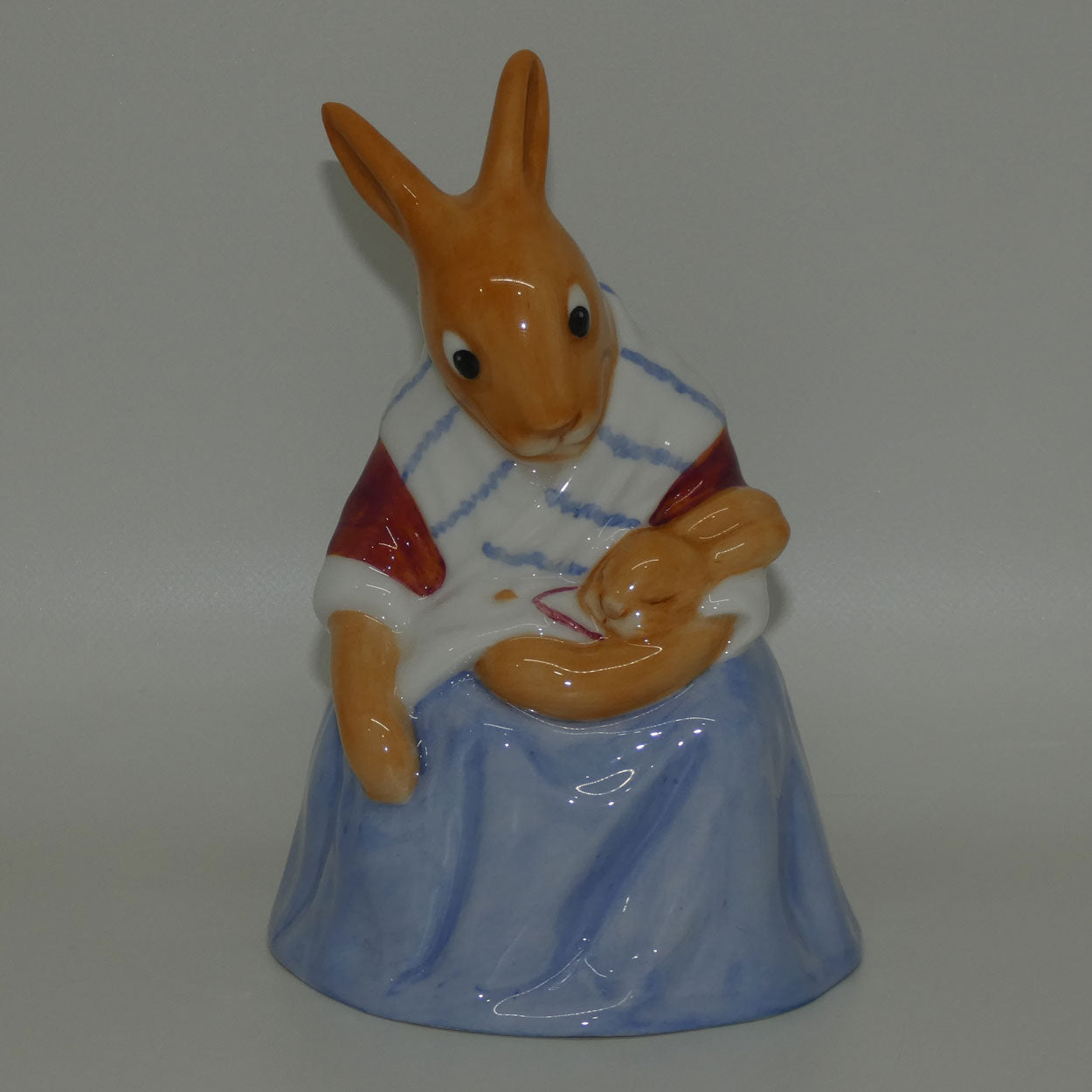 db472-royal-doulton-bunnykins-mother-bunnykins