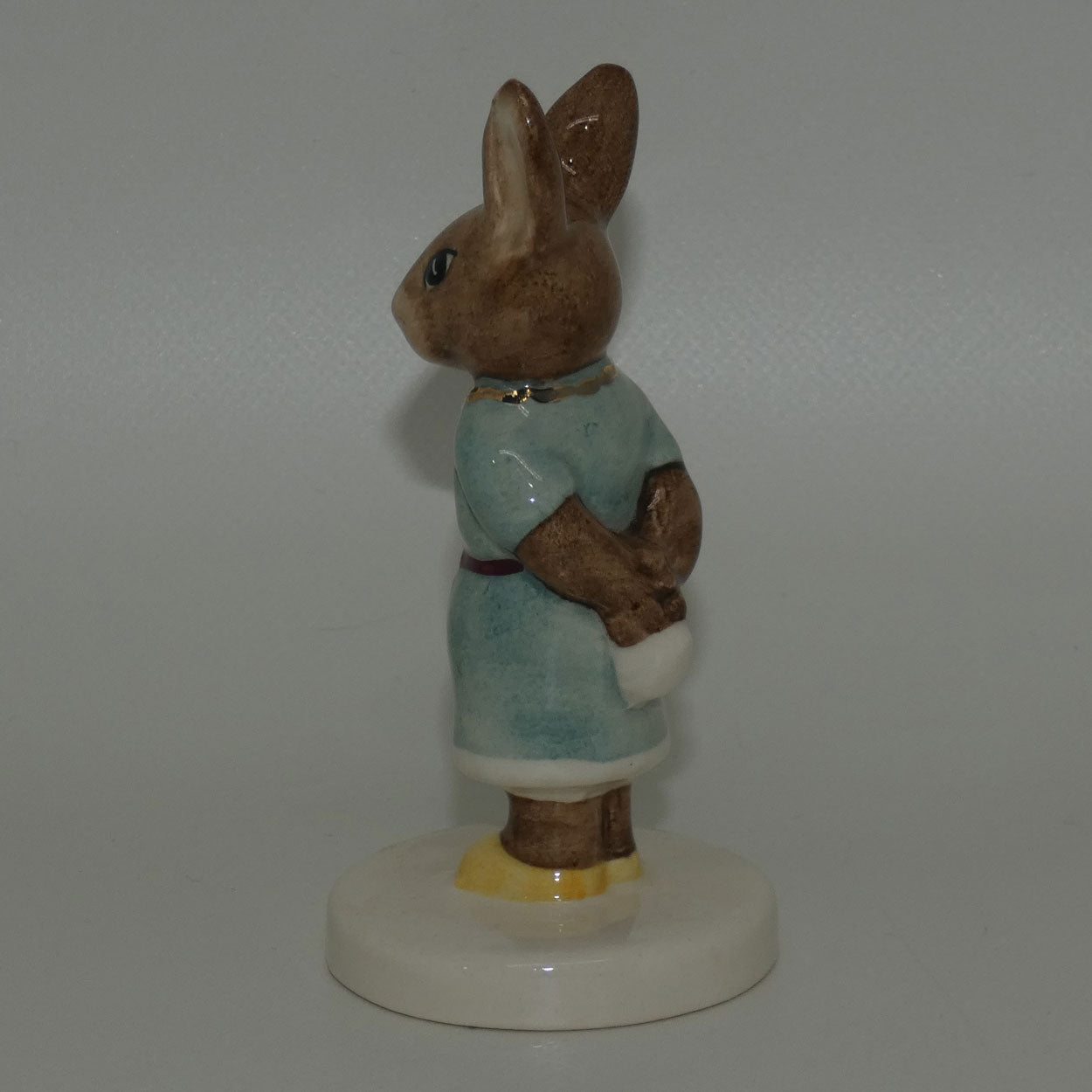 db047-royal-doulton-bunnykins-princess-beatrice