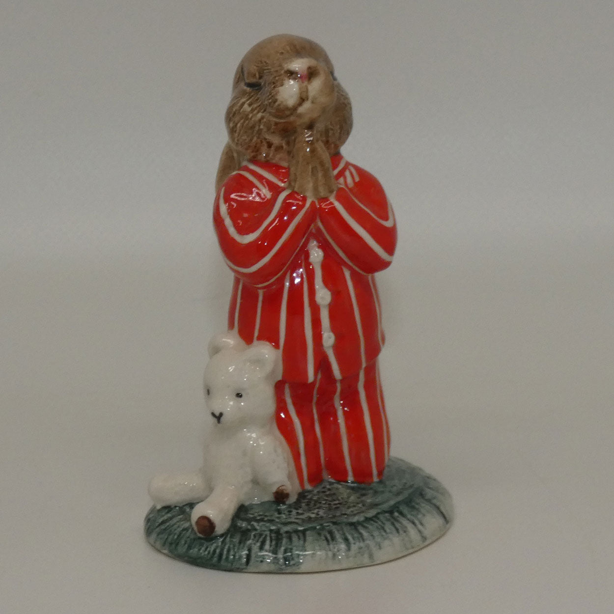 db63-royal-doulton-bunnykins-bedtime-red-white
