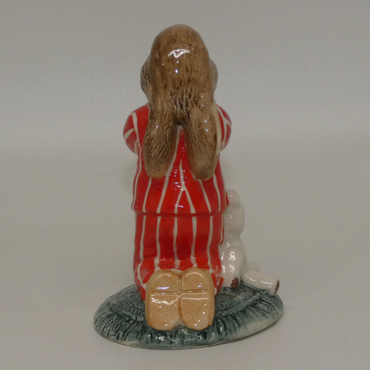 db63-royal-doulton-bunnykins-bedtime-red-white