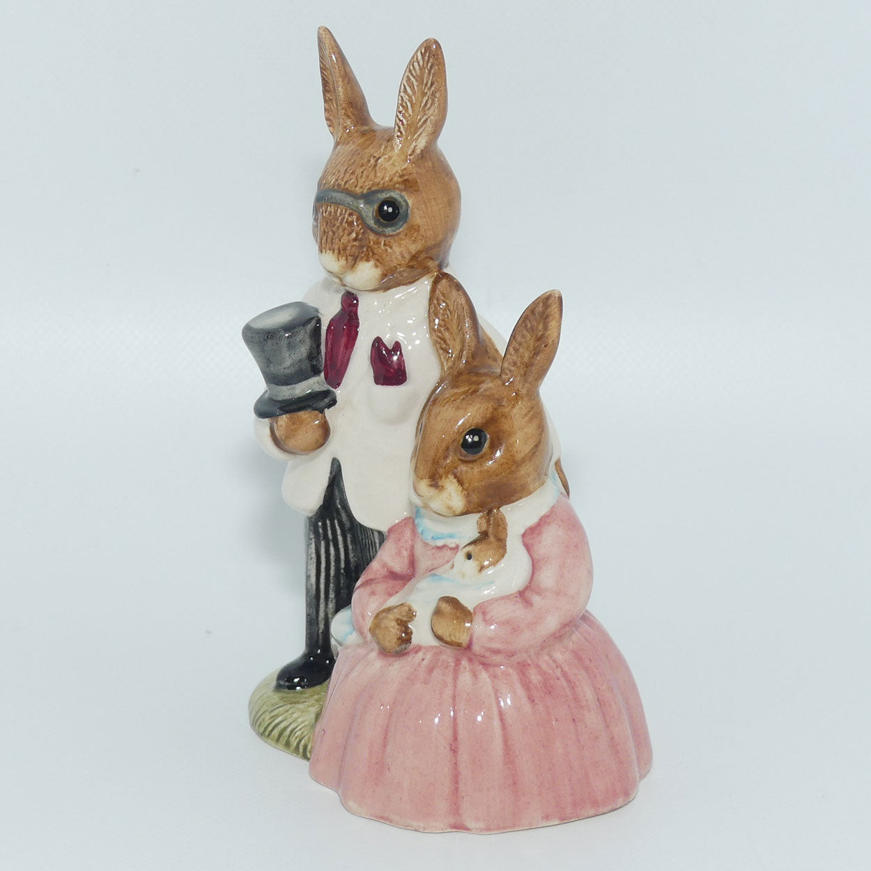 DB67 Royal Doulton Bunnykins Family Photograph | White & Pink | signed | boxed