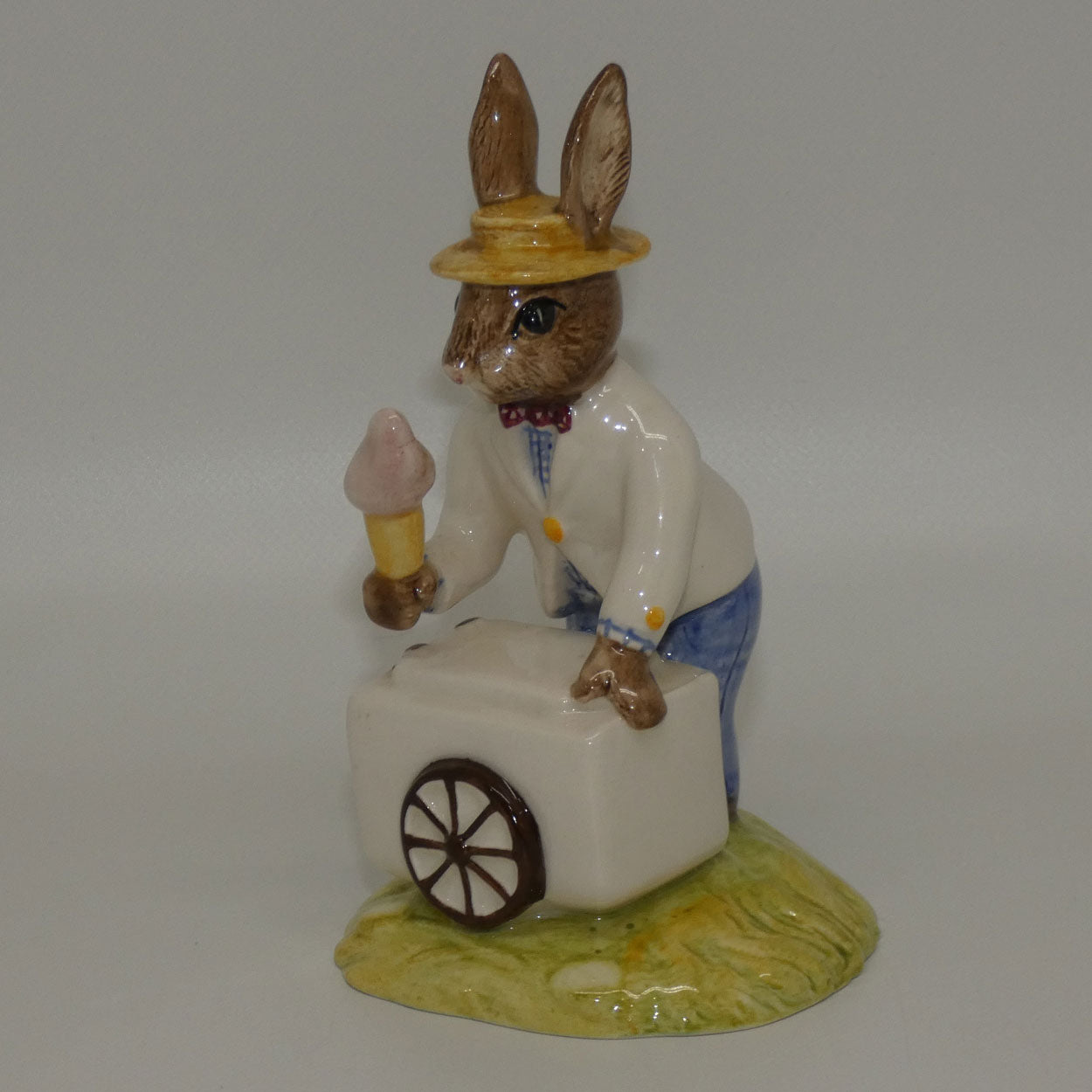 db82-royal-doulton-bunnykins-ice-cream