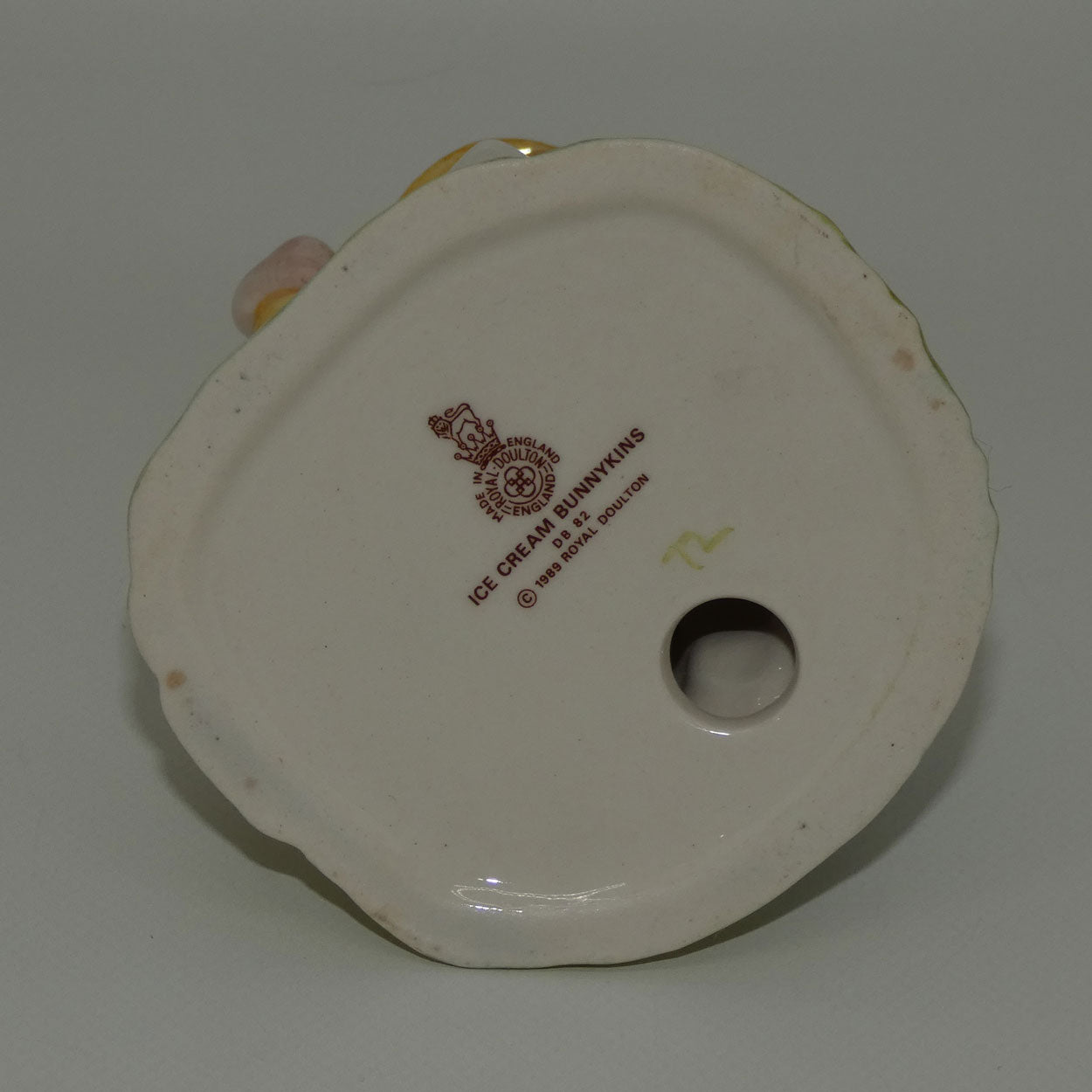 db82-royal-doulton-bunnykins-ice-cream