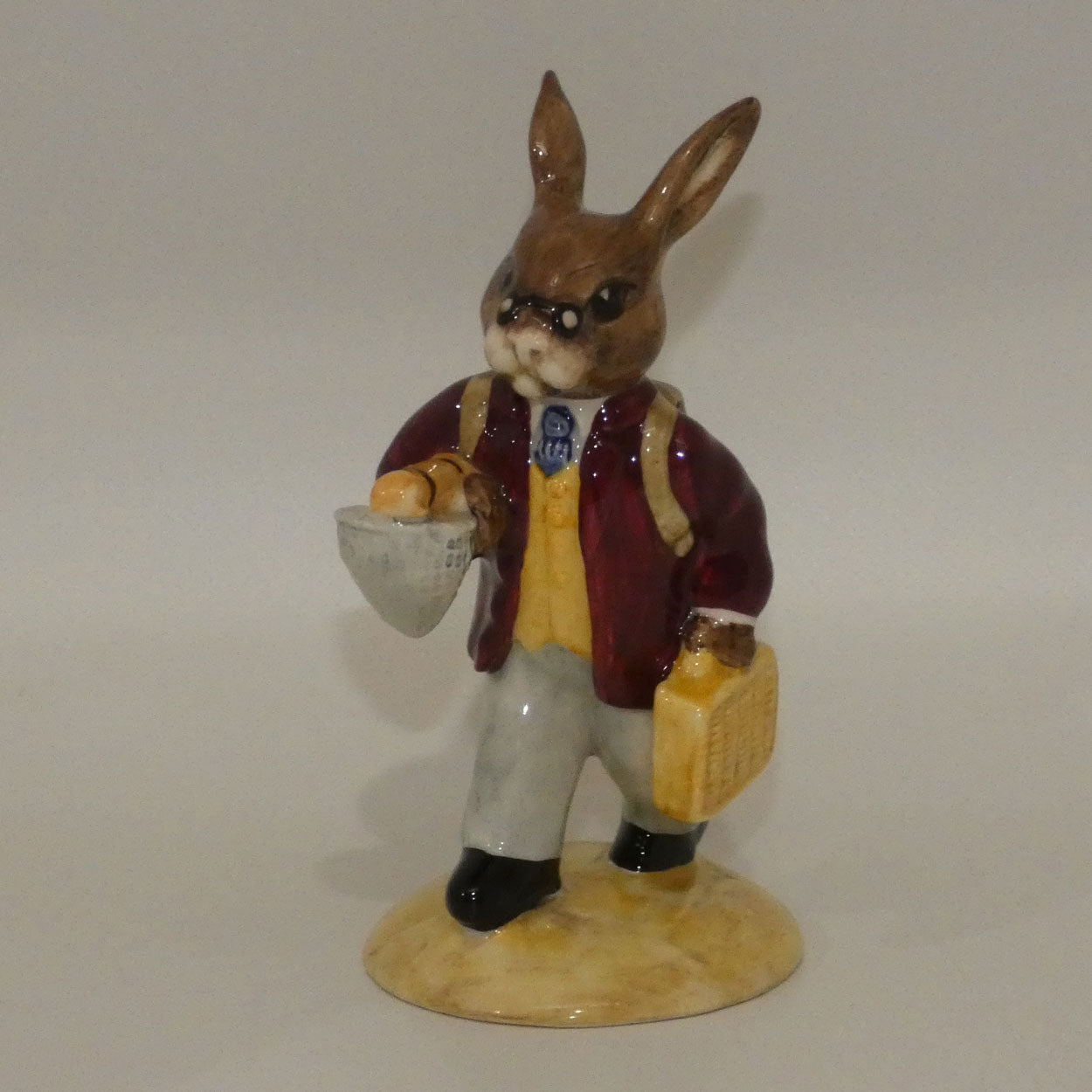 db84-royal-doulton-bunnykins-fisherman