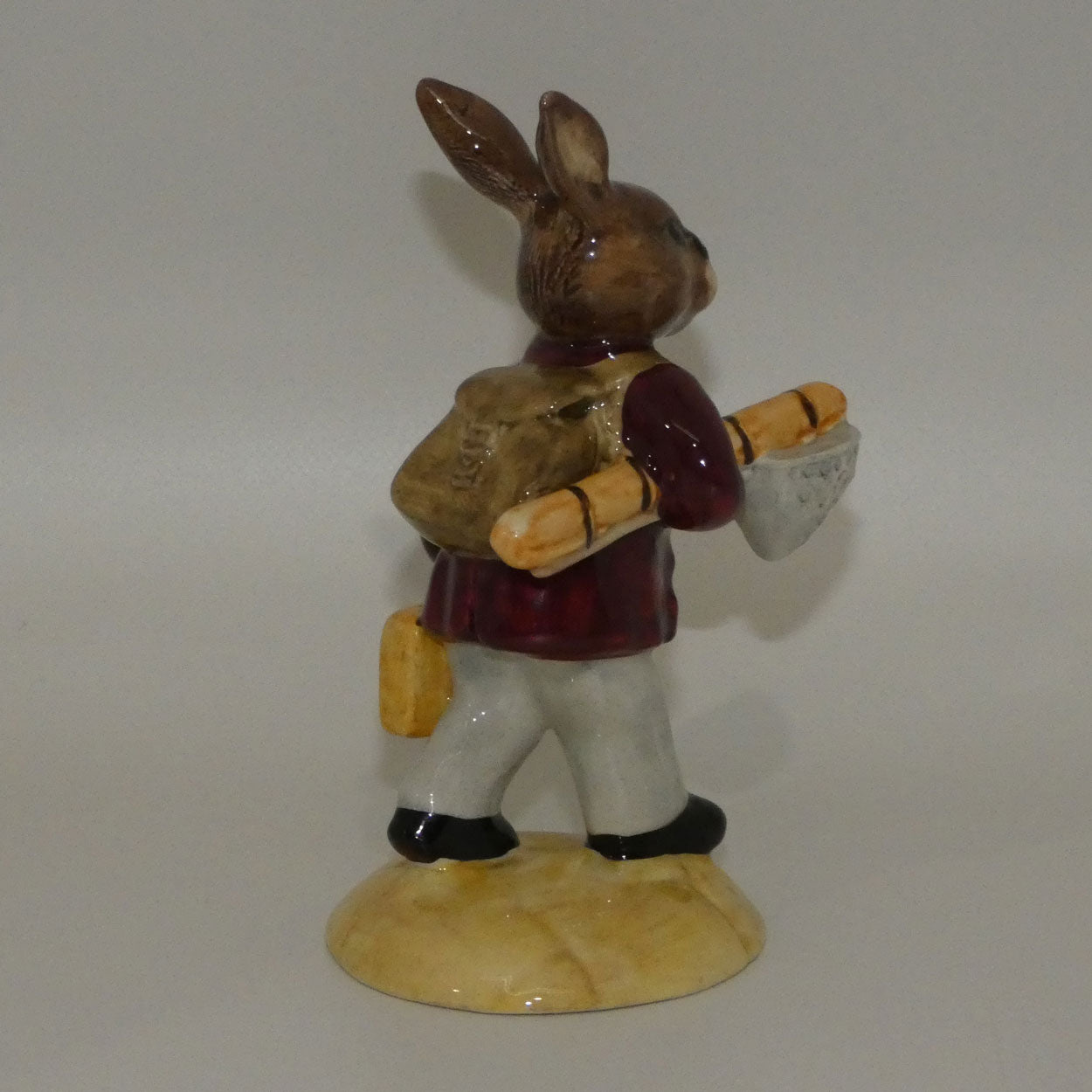 db84-royal-doulton-bunnykins-fisherman
