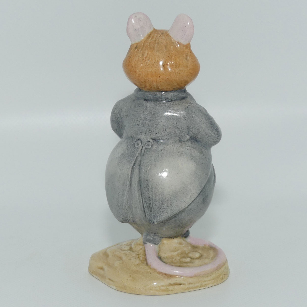 DBH06 Royal Doulton Brambly Hedge figure | Dusty Dogwood