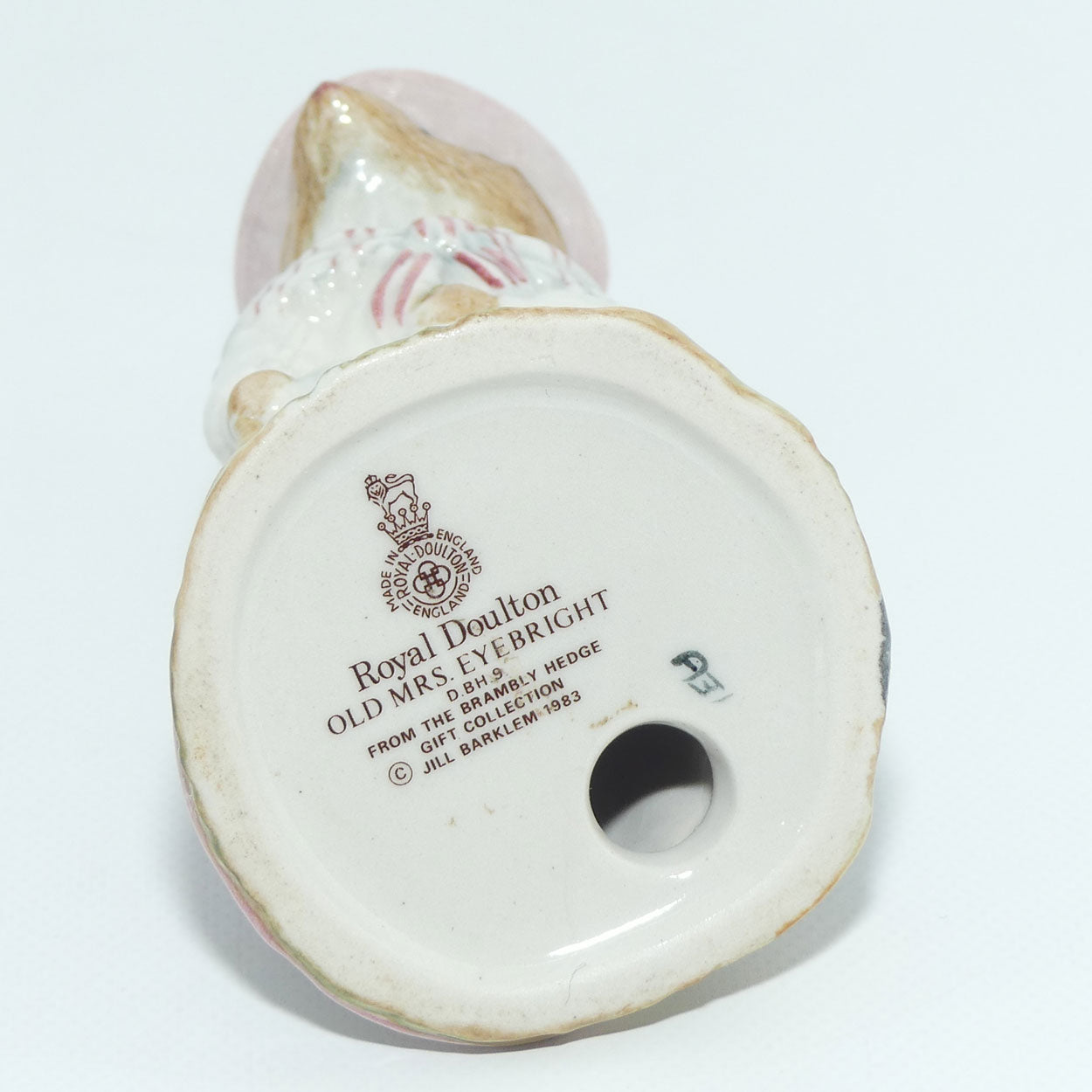 DBH09 Royal Doulton Brambly Hedge figure | Old Mrs Eyebright