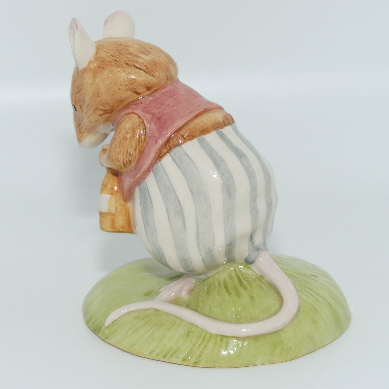 DBH38 Royal Doulton Brambly Hedge figure | Basil