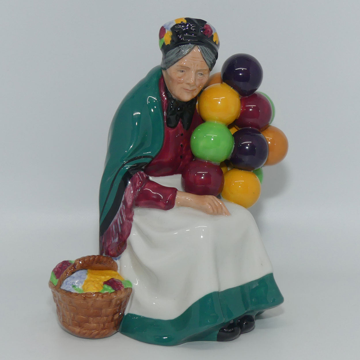 HN1315 Royal Doulton figure The Old Balloon Seller | Character Figurines