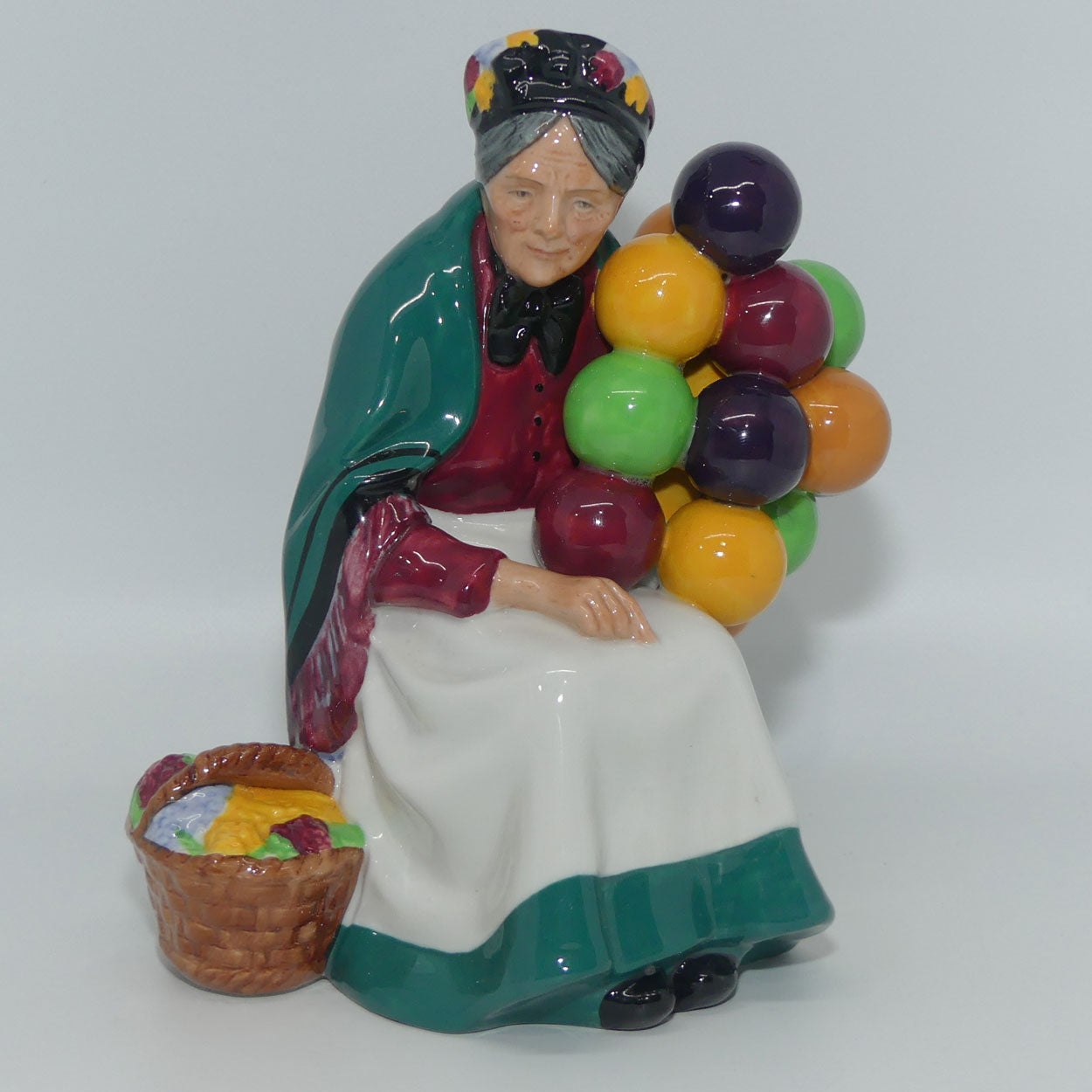 HN1315 Royal Doulton figure The Old Balloon Seller | Character Figurines