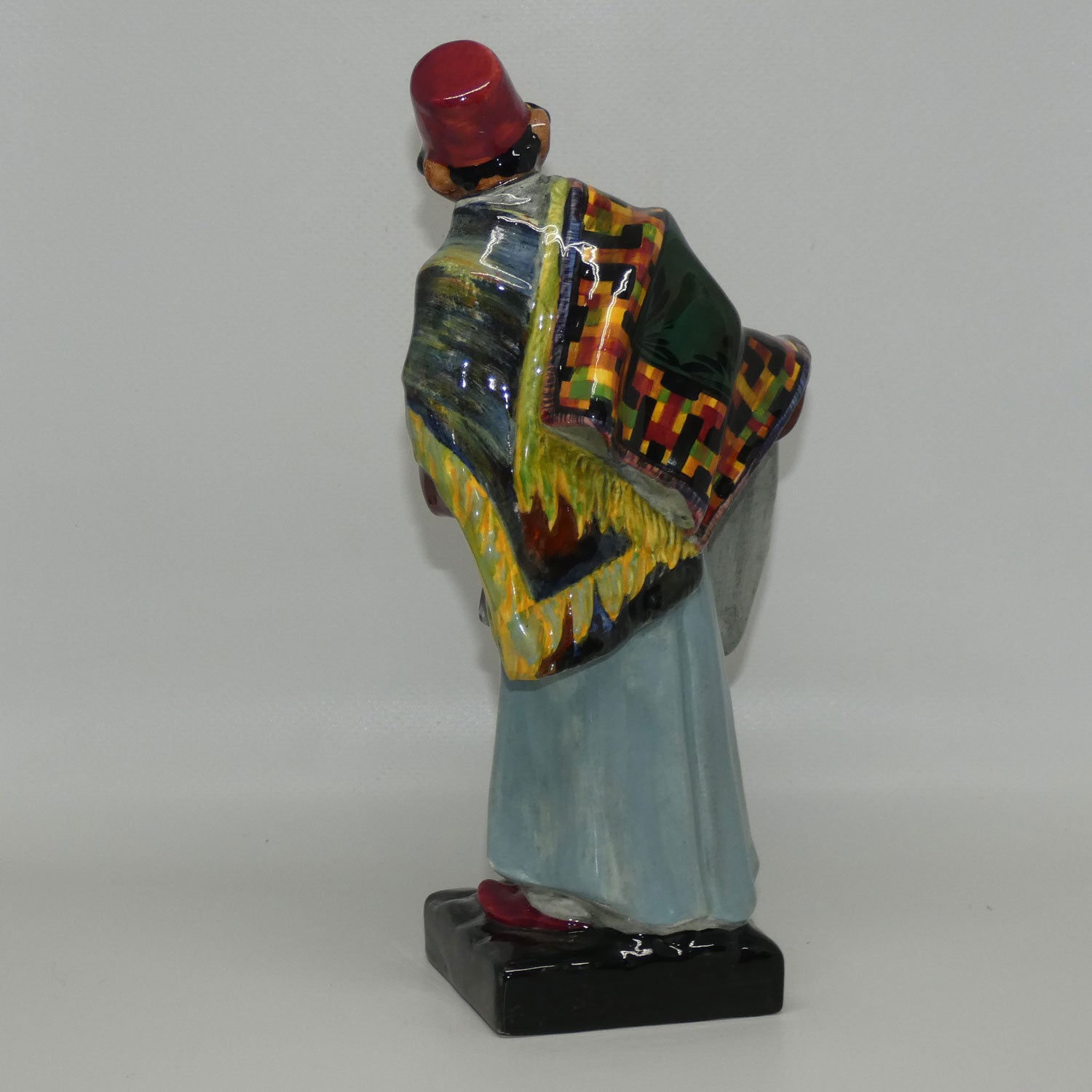 hn1464-royal-doulton-figure-the-carpet-seller