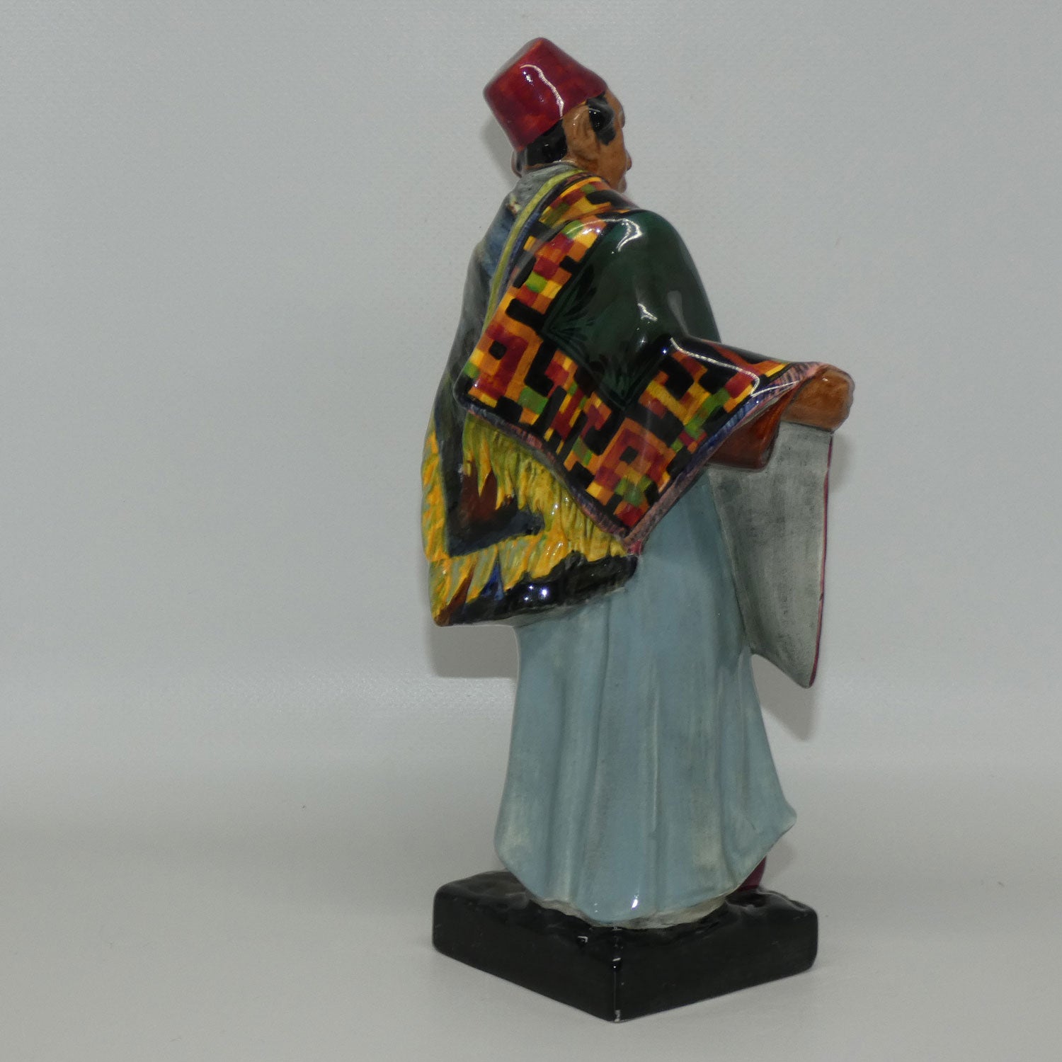 hn1464-royal-doulton-figure-the-carpet-seller
