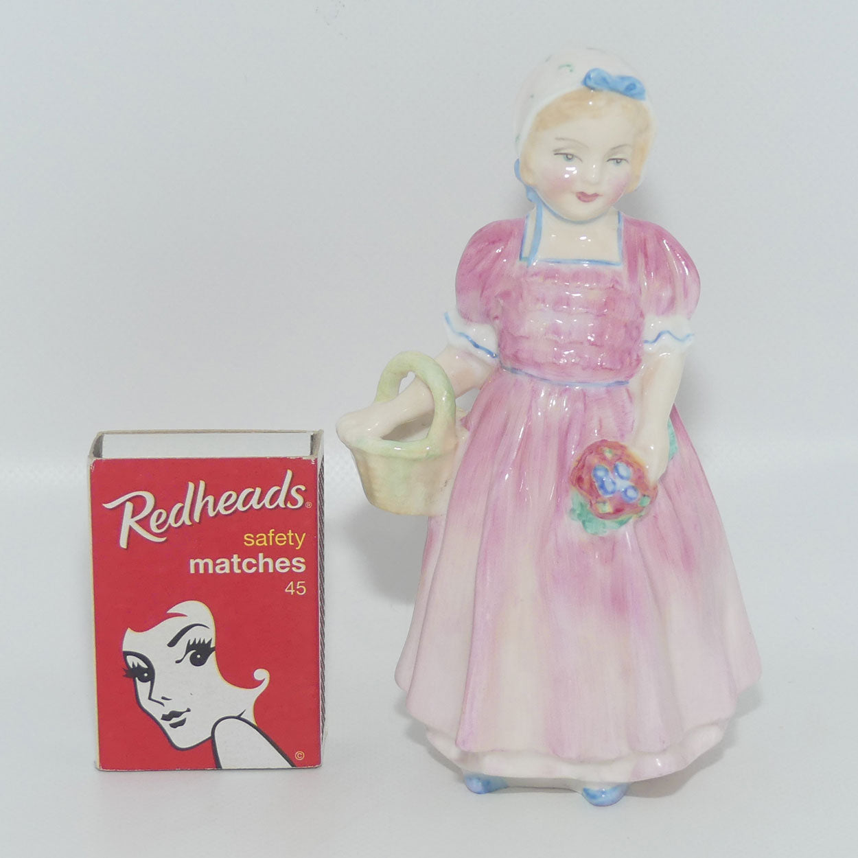 HN1677 Royal Doulton figurine Tinkle Bell | Leslie Harradine