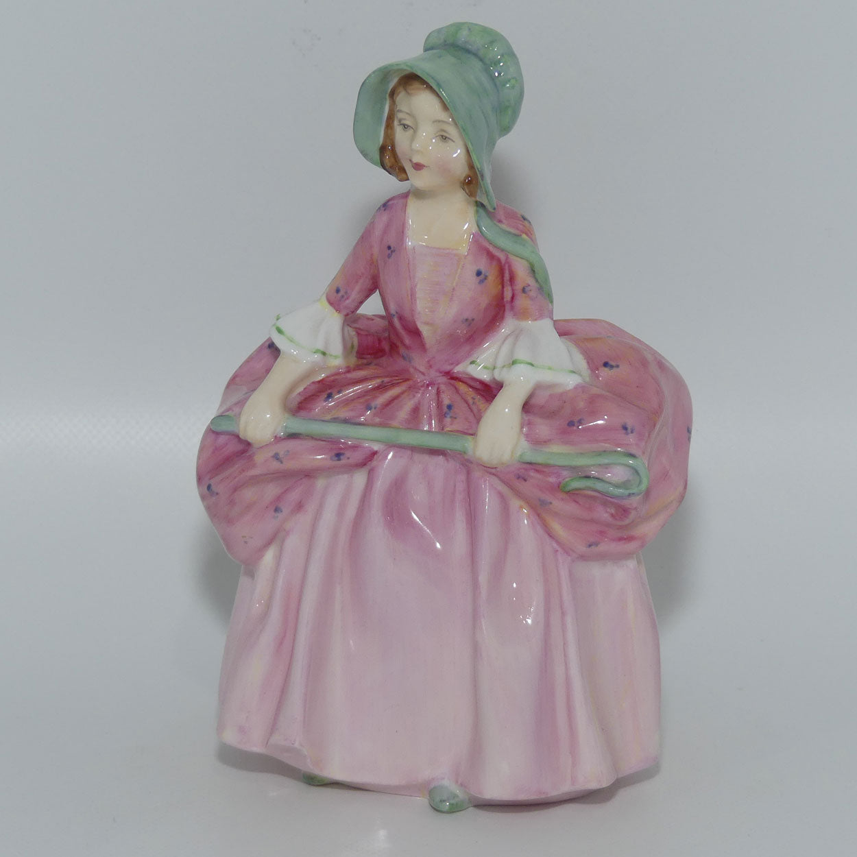 HN1811 Royal Doulton figurine Bo Peep | Leslie Harradine