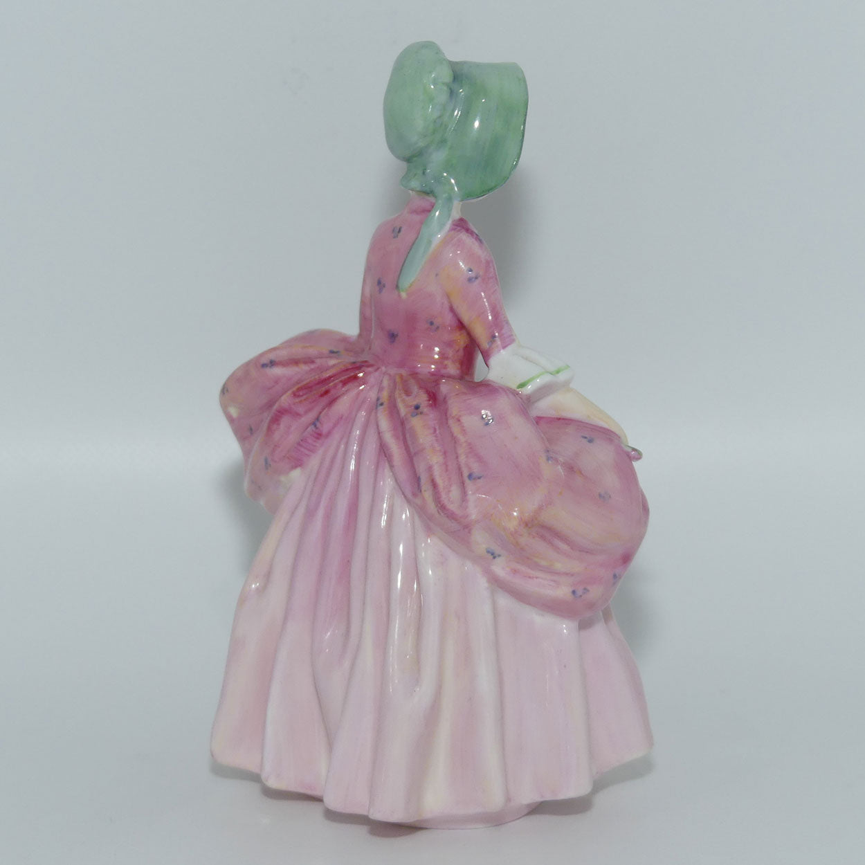 HN1811 Royal Doulton figurine Bo Peep | Leslie Harradine