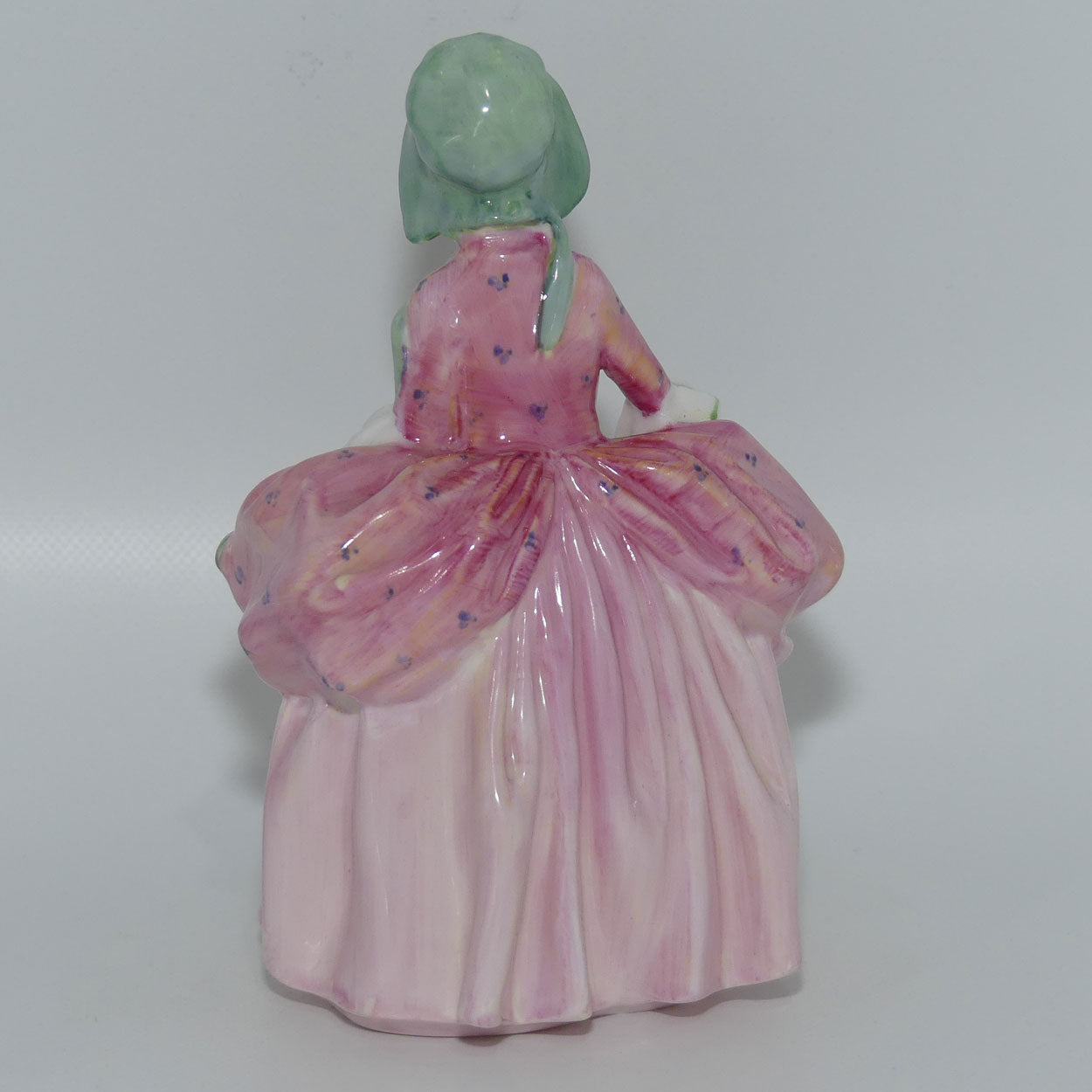 HN1811 Royal Doulton figurine Bo Peep | Leslie Harradine