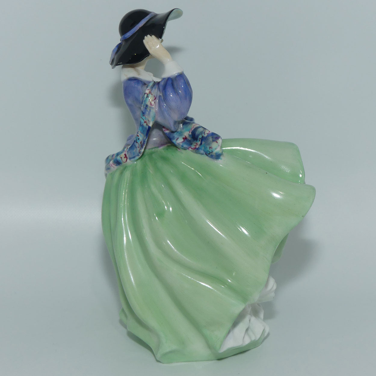 Royal Doulton figure Top O' The Hill HN1833 | Green colourway | Designer: Leslie Harradine