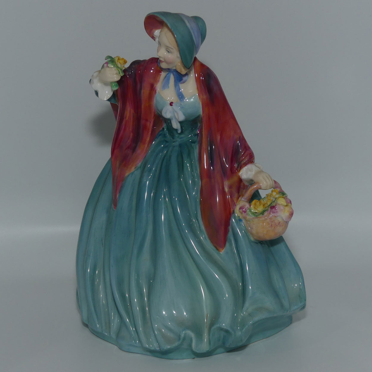 HN1948 Royal Doulton figure Lady Charmain | Plain Shawl