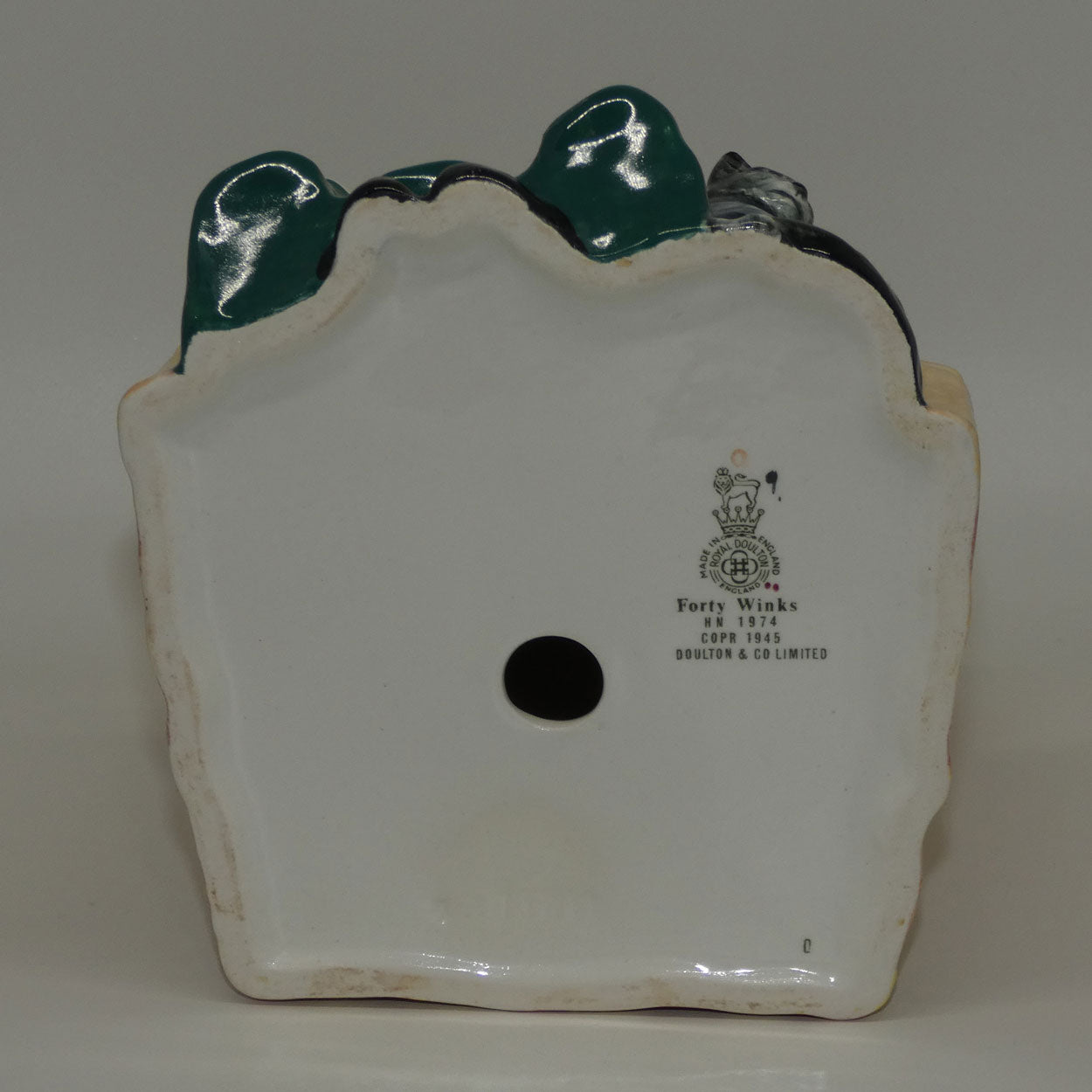 hn1974-royal-doulton-figure-forty-winks