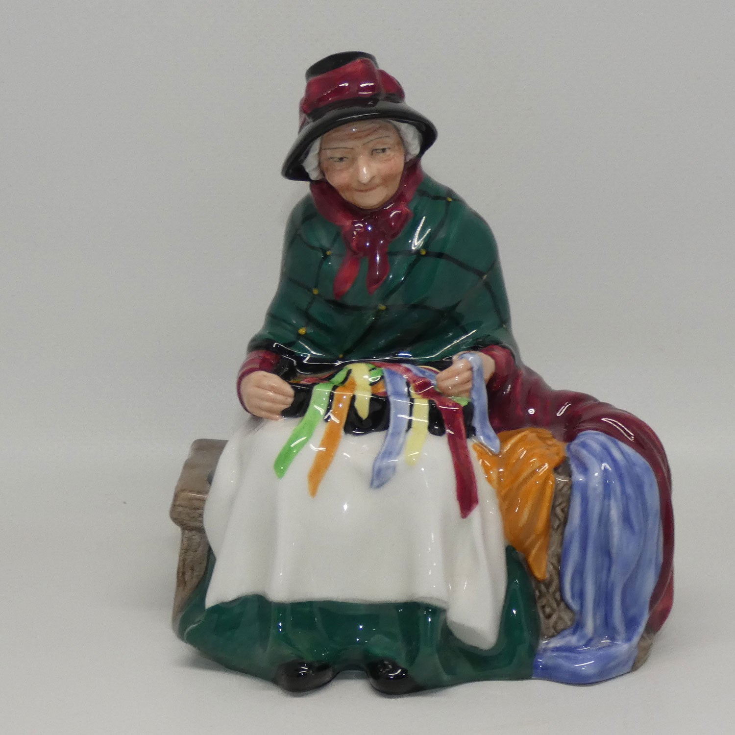 hn2017-royal-doulton-figure-silks-and-ribbons