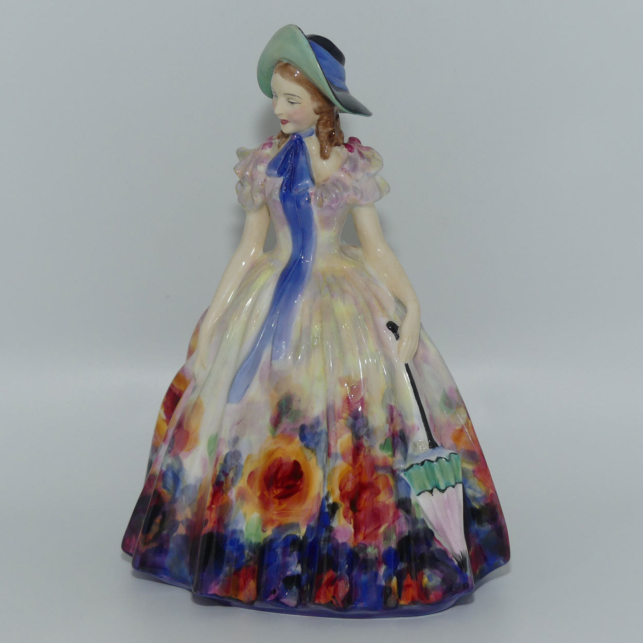 HN2039 Royal Doulton figurine Easter Day | Multicoloured