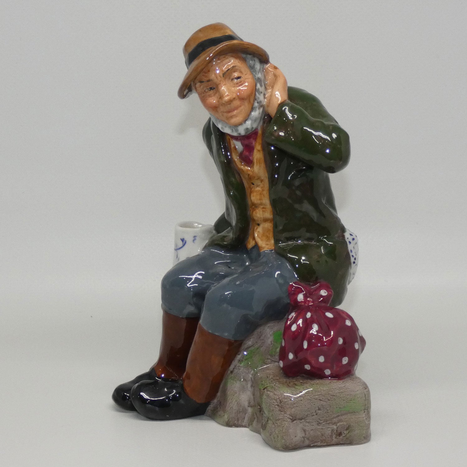 hn2042-royal-doulton-figure-owd-willum