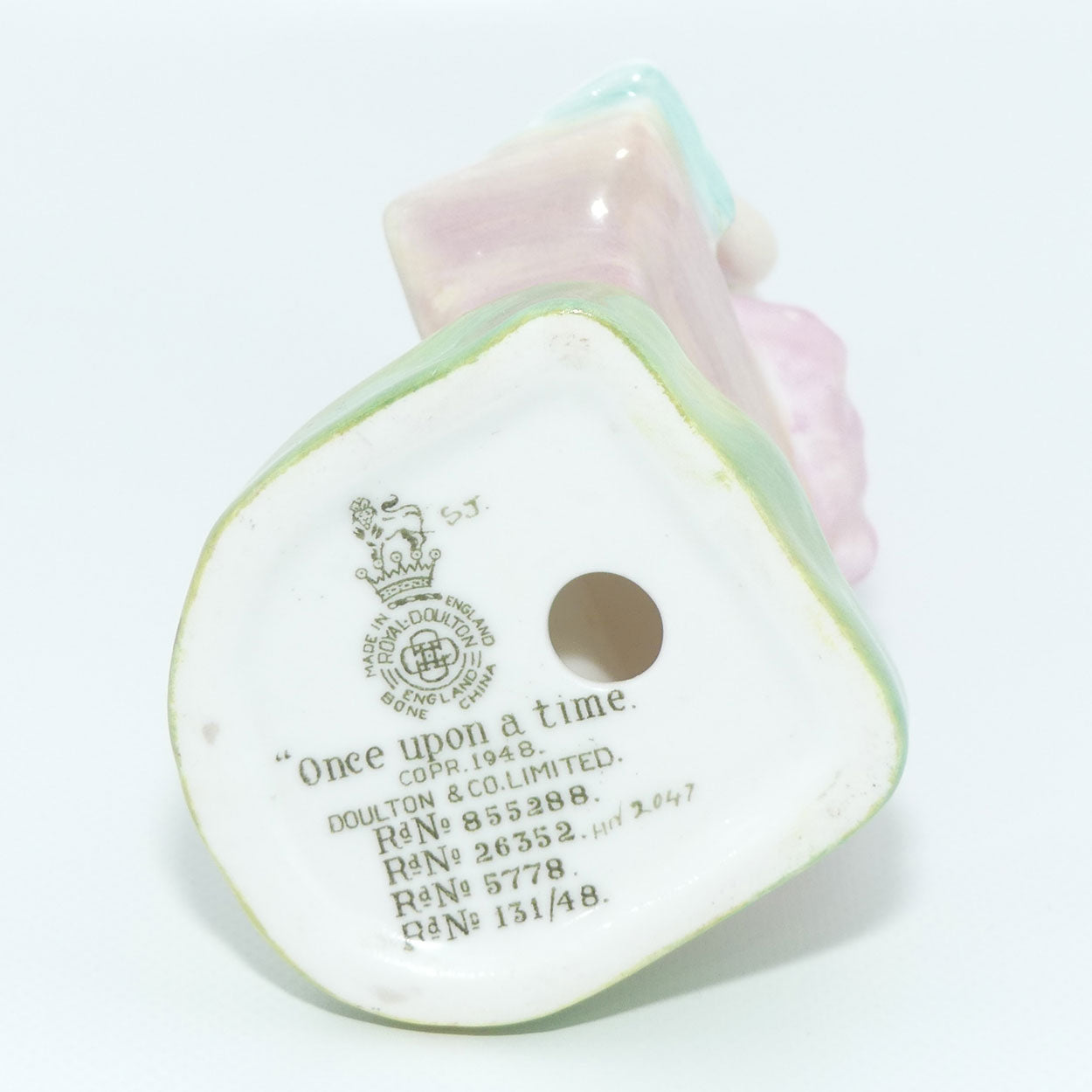 HN2047 Royal Doulton figurine Once Upon a Time