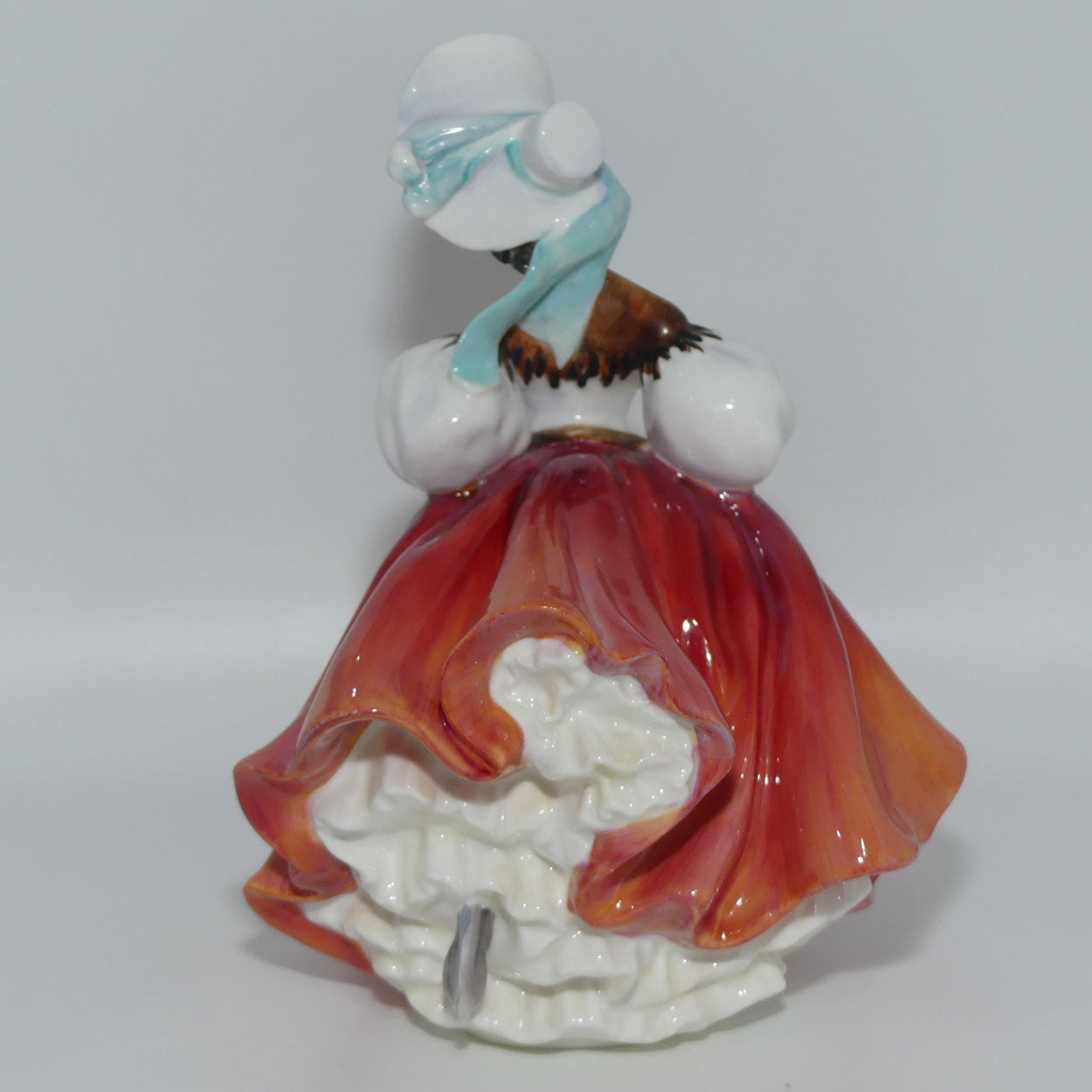 HN2117 Royal Doulton figurine Skater | Peggy Davies