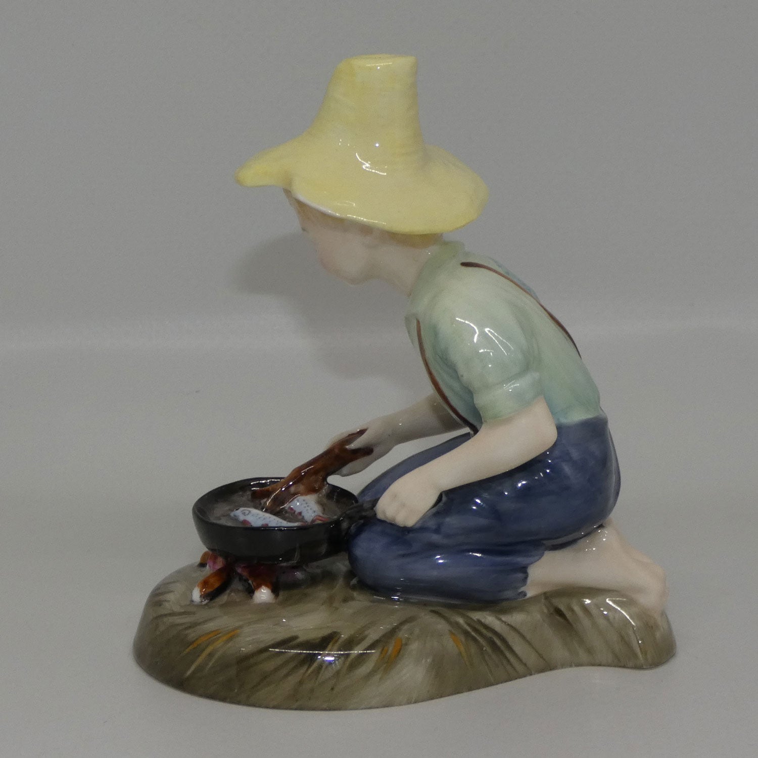 hn2128-royal-doulton-figure-river-boy
