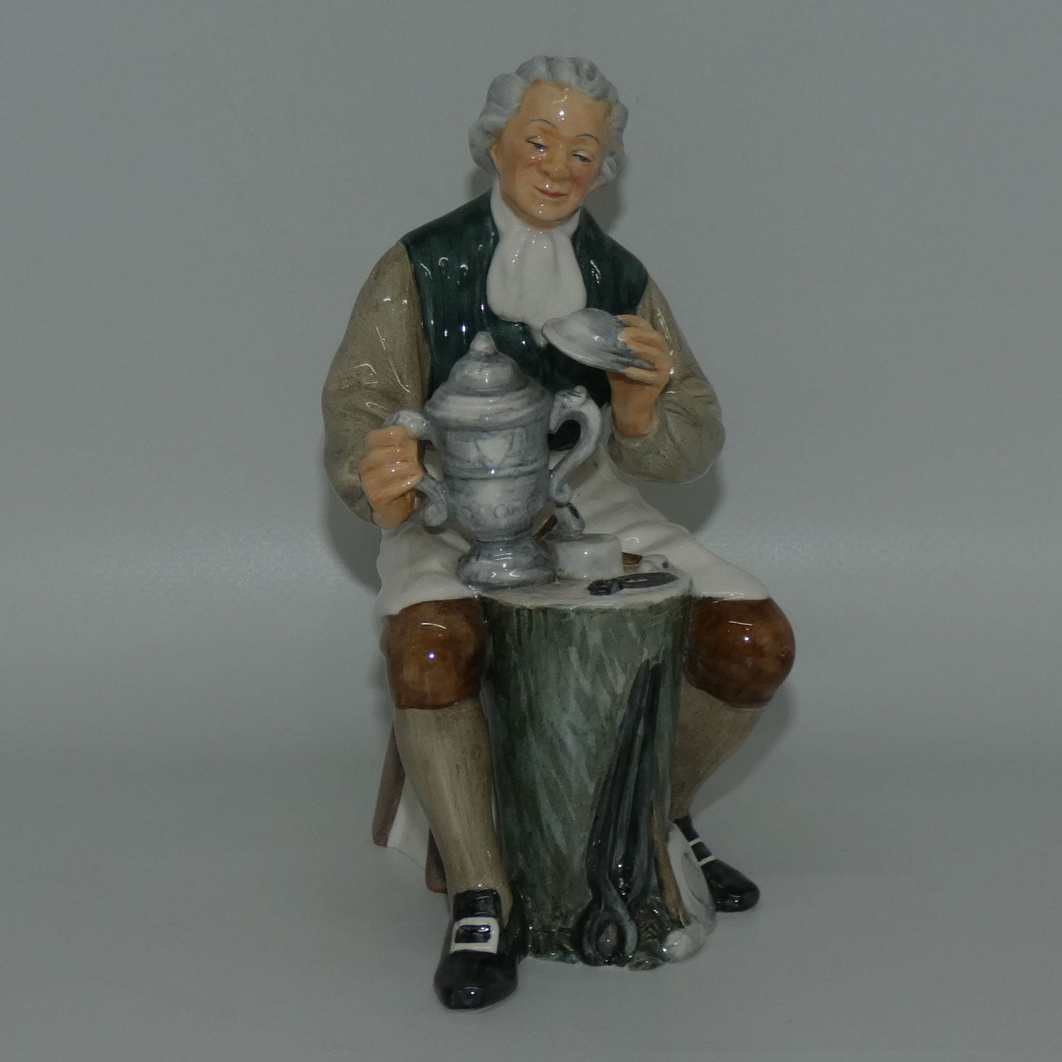 hn2146-royal-doulton-figure-the-tinsmith