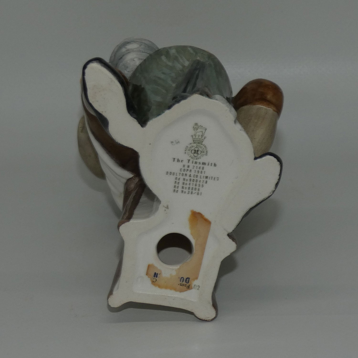 hn2146-royal-doulton-figure-the-tinsmith