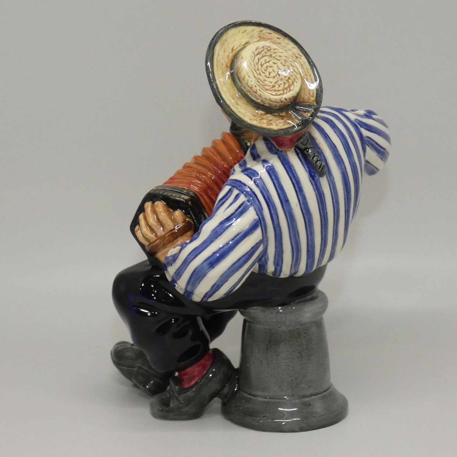 hn2172-royal-doulton-figure-jolly-sailor