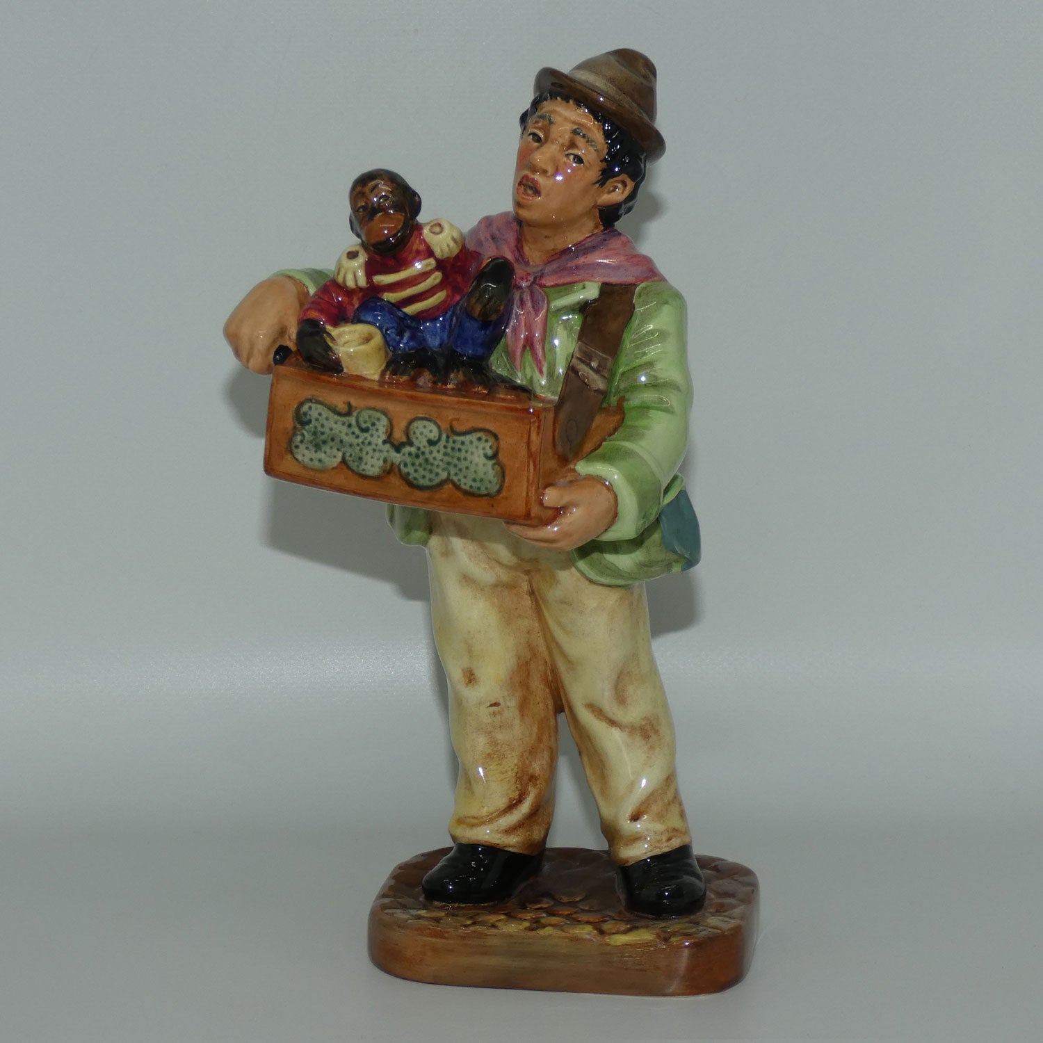 hn2173-royal-doulton-figure-the-organ-grinder
