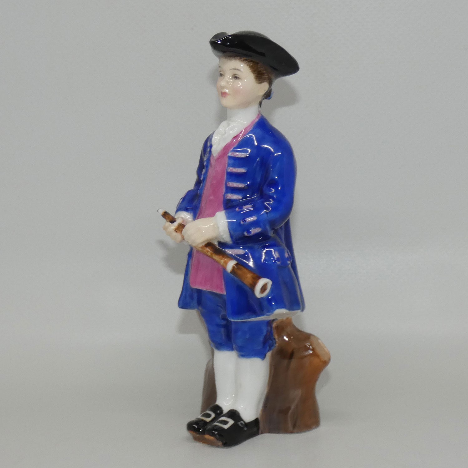 hn2183-royal-doulton-figure-boy-from-williamsburg