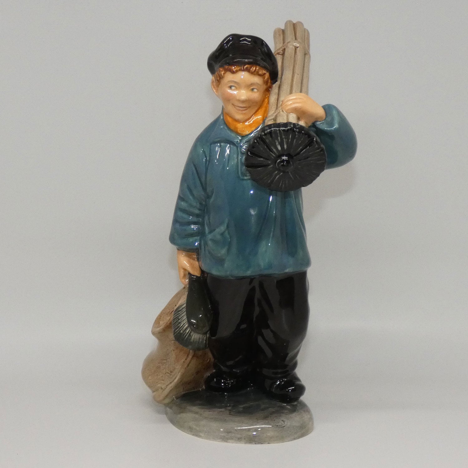 hn2205-royal-doulton-figure-master-sweep