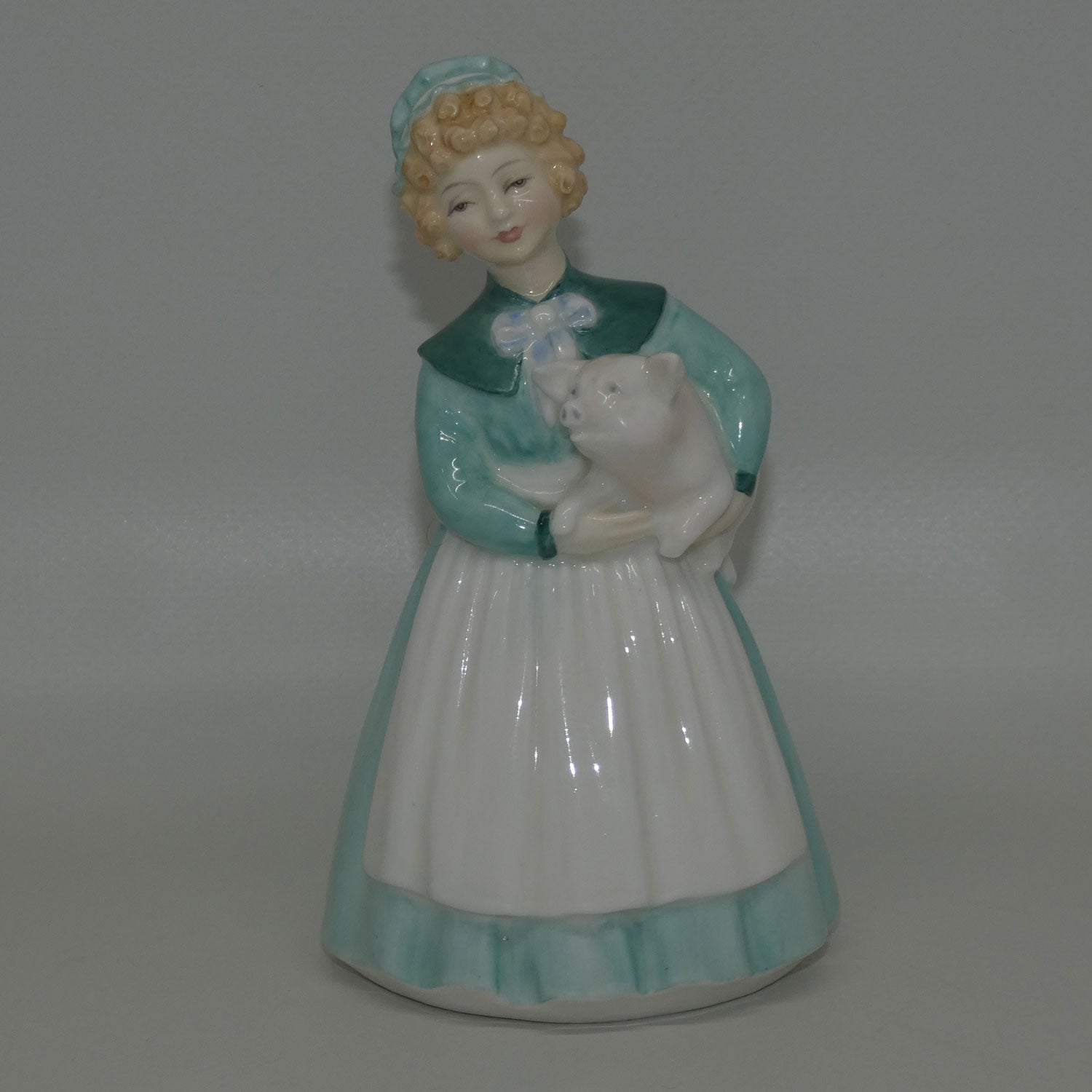 hn2207-royal-doulton-figure-stayed-at-home