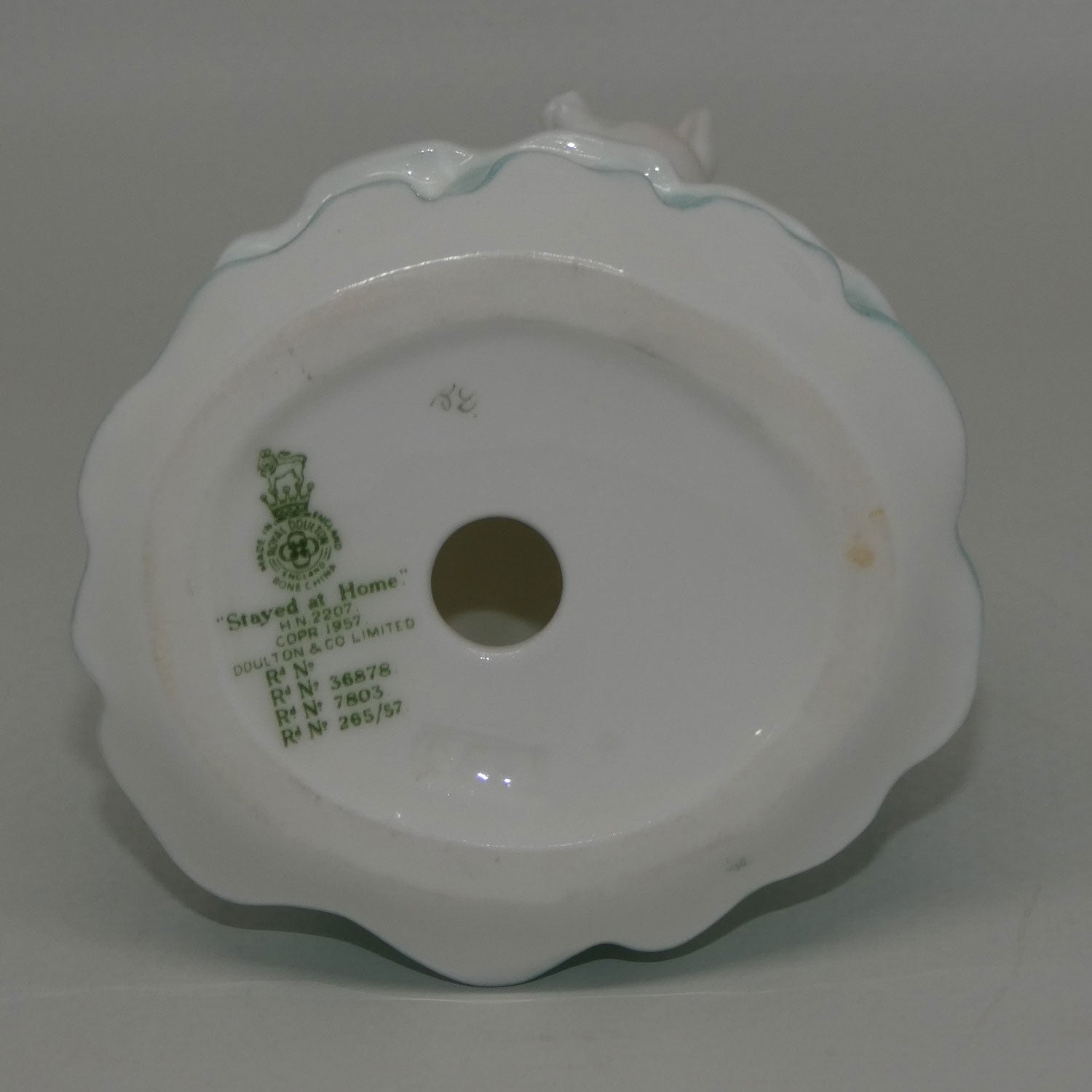 hn2207-royal-doulton-figure-stayed-at-home