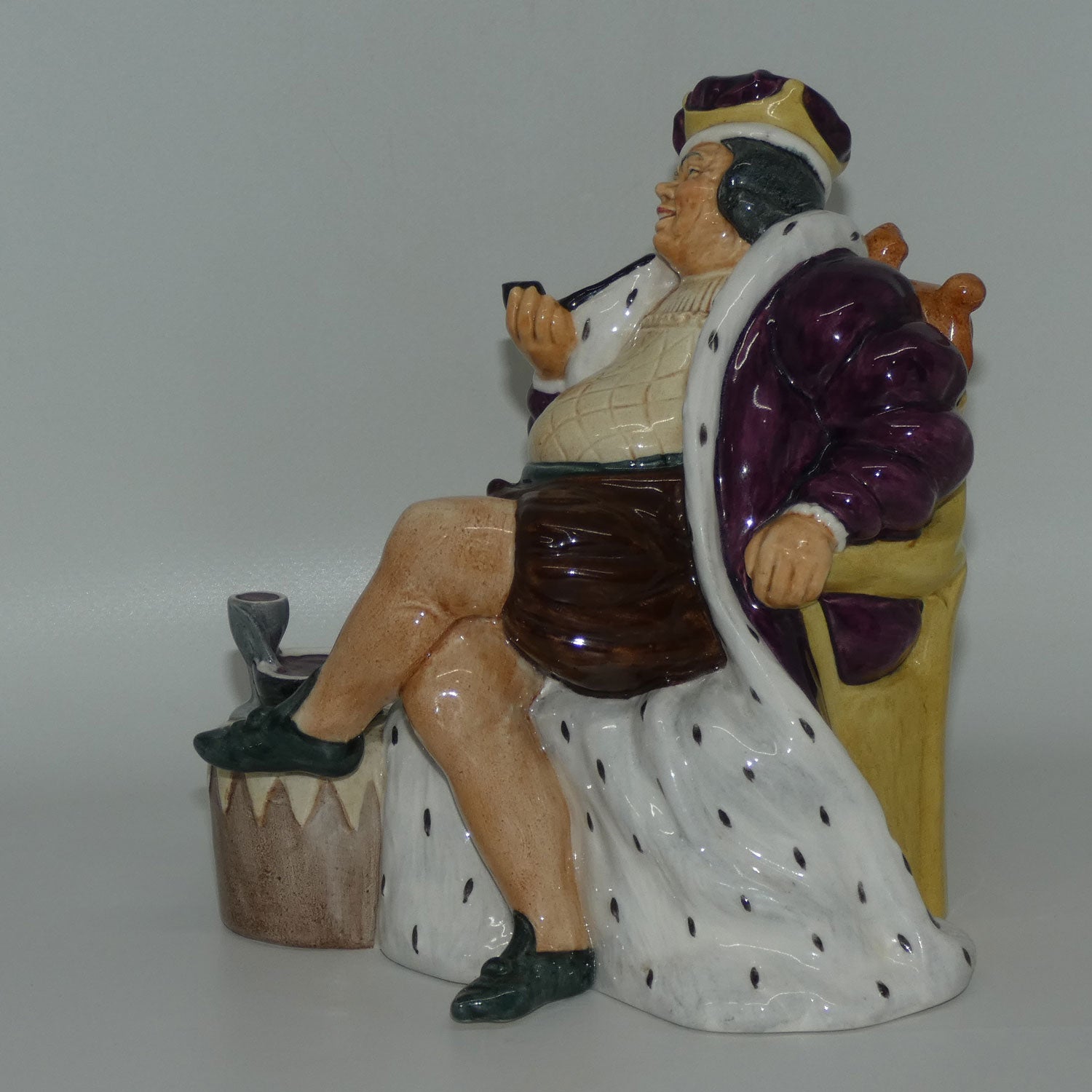 hn2217-royal-doulton-figure-old-king-cole