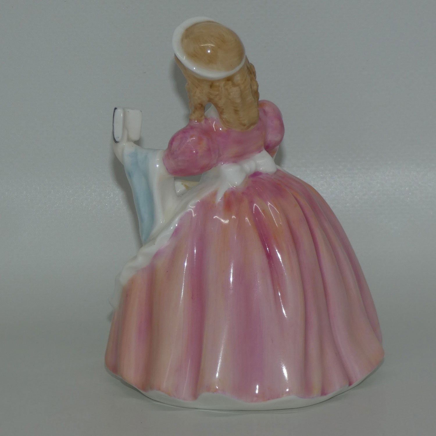 hn2218-royal-doulton-figure-cookie