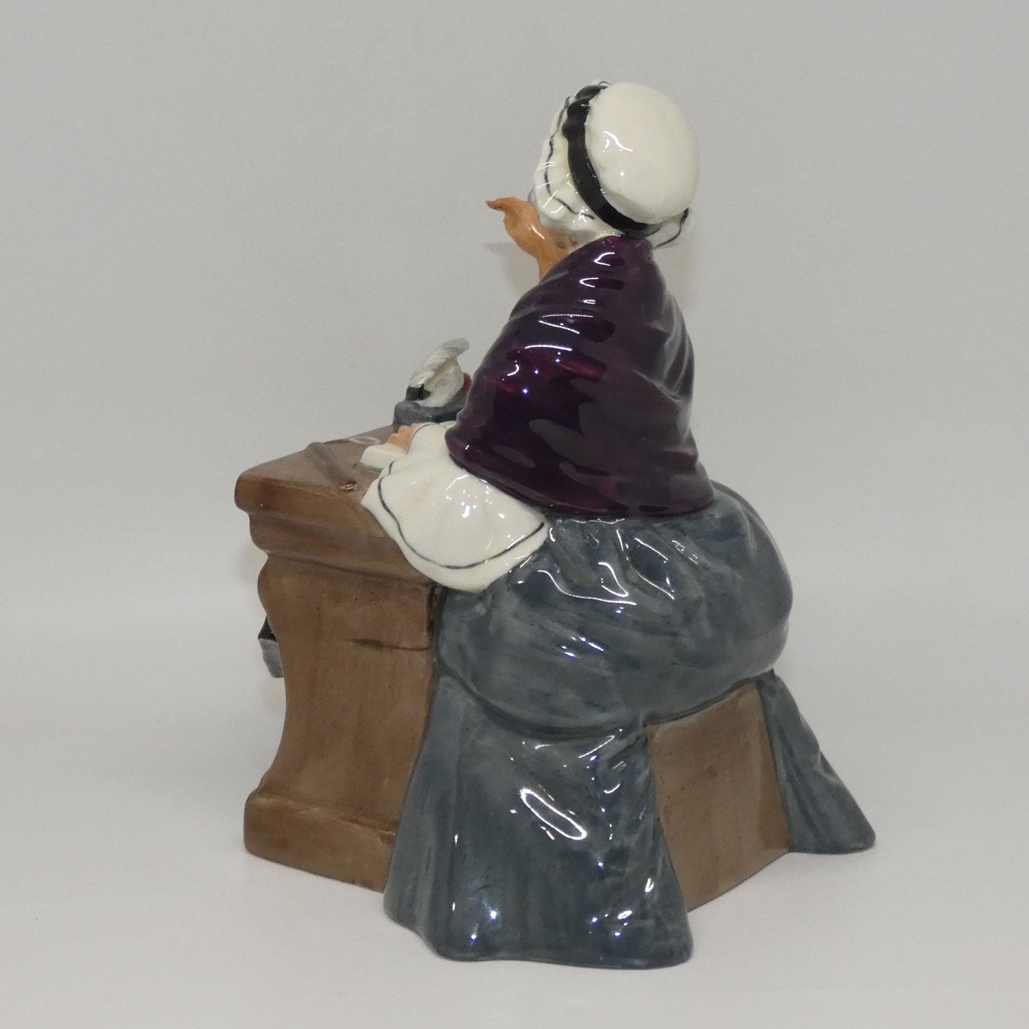 hn2223-royal-doulton-figure-school-marm