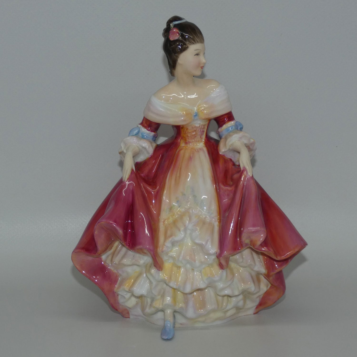 HN2229 Royal Doulton figure Southern Belle (Red) HN2229 Royal Doulton figure Southern Belle (Red)