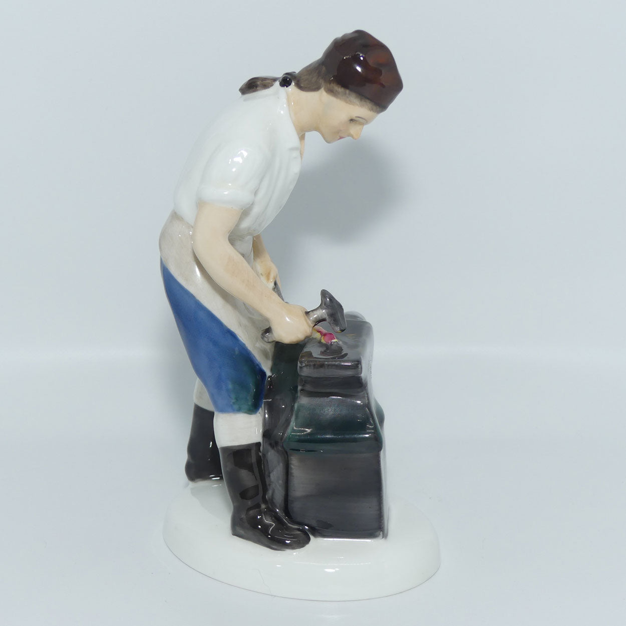 HN2240 Royal Doulton figure Blacksmith of Williamsburg